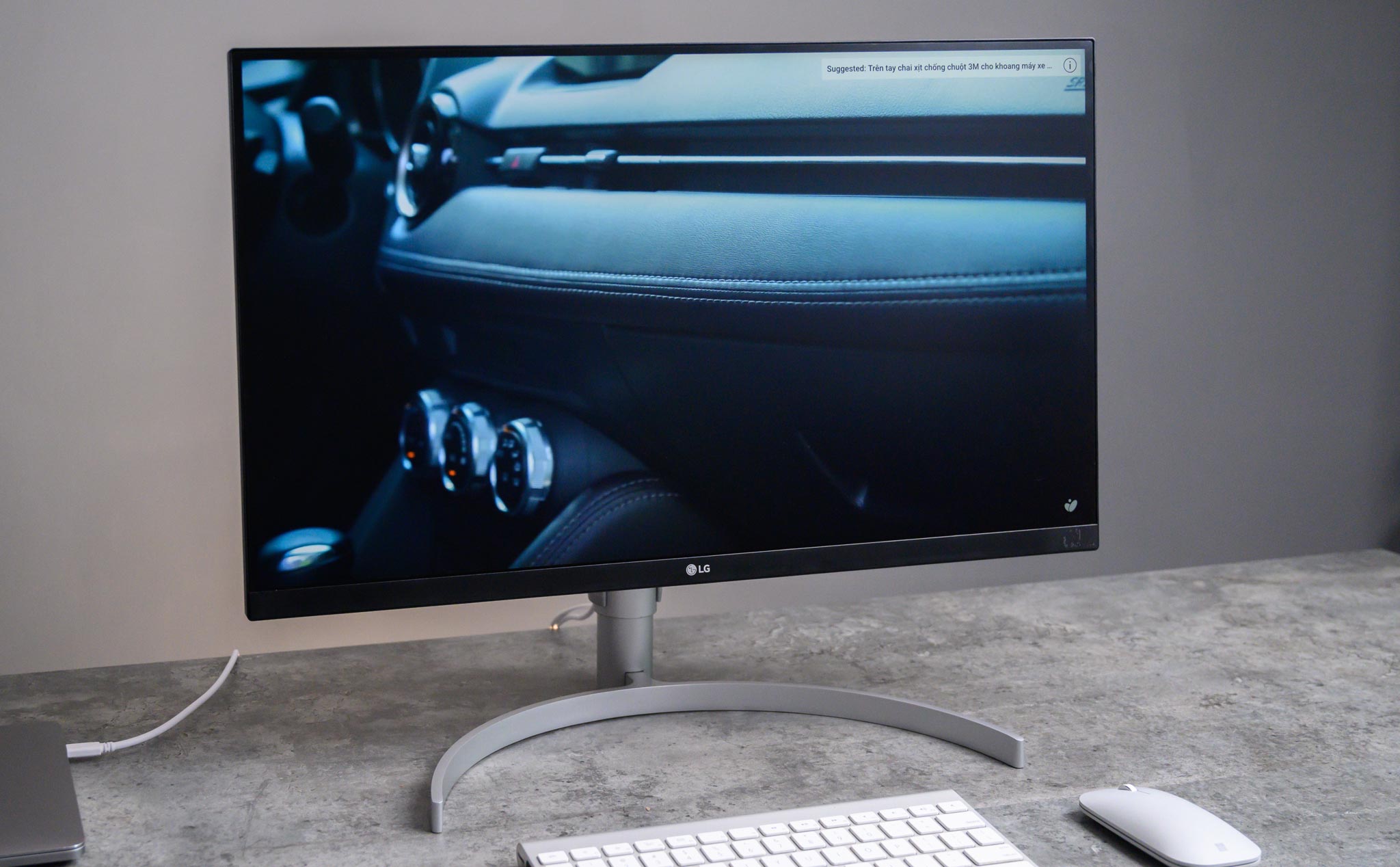 Trên tay màn hình LG 27UL850: 27" 4K, kết nối USB-C, thích hợp làm đồ họa, giải trí: giá 16 triệu