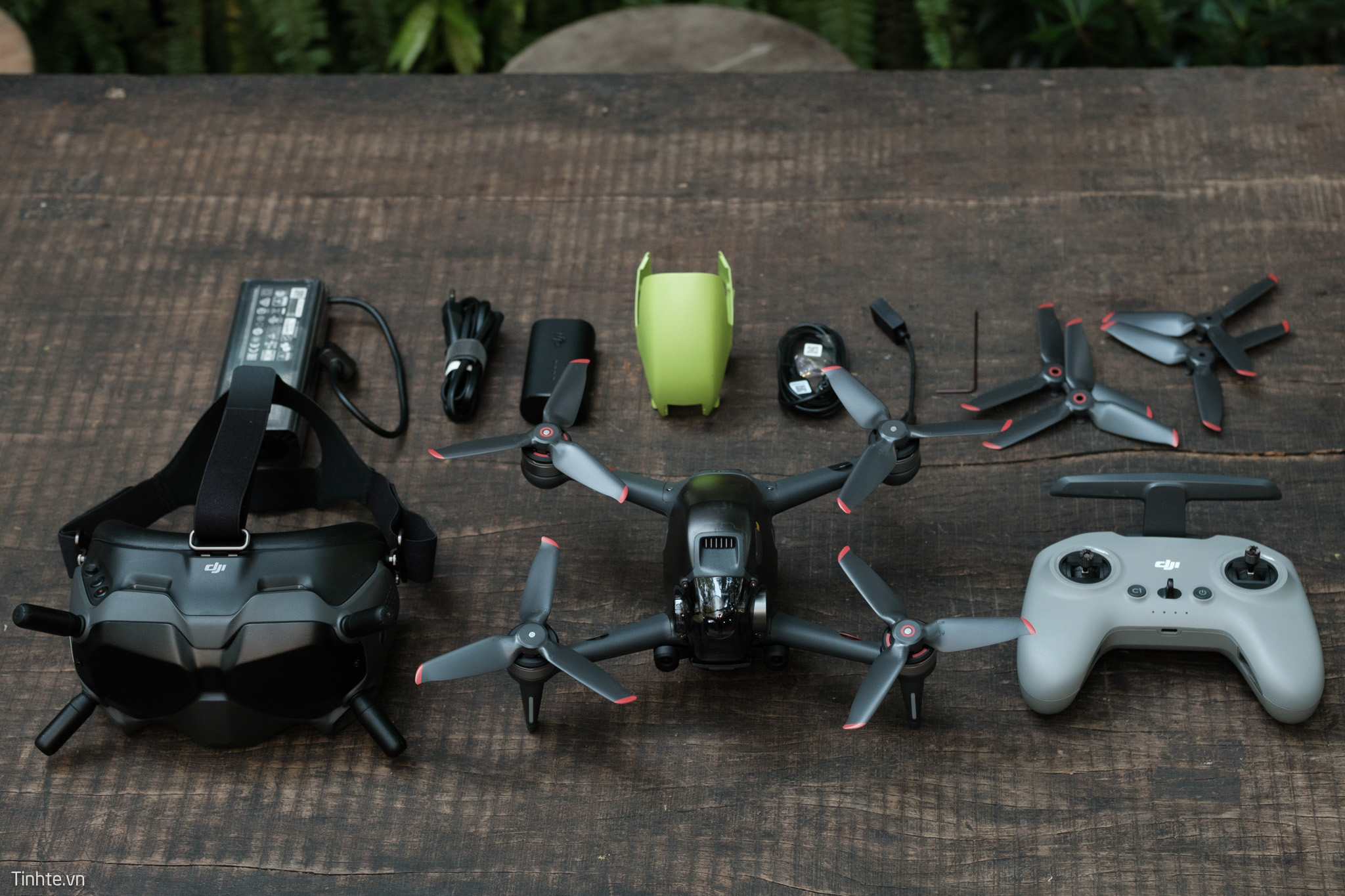 DJI_FPV_Combo_trentay-05.jpeg