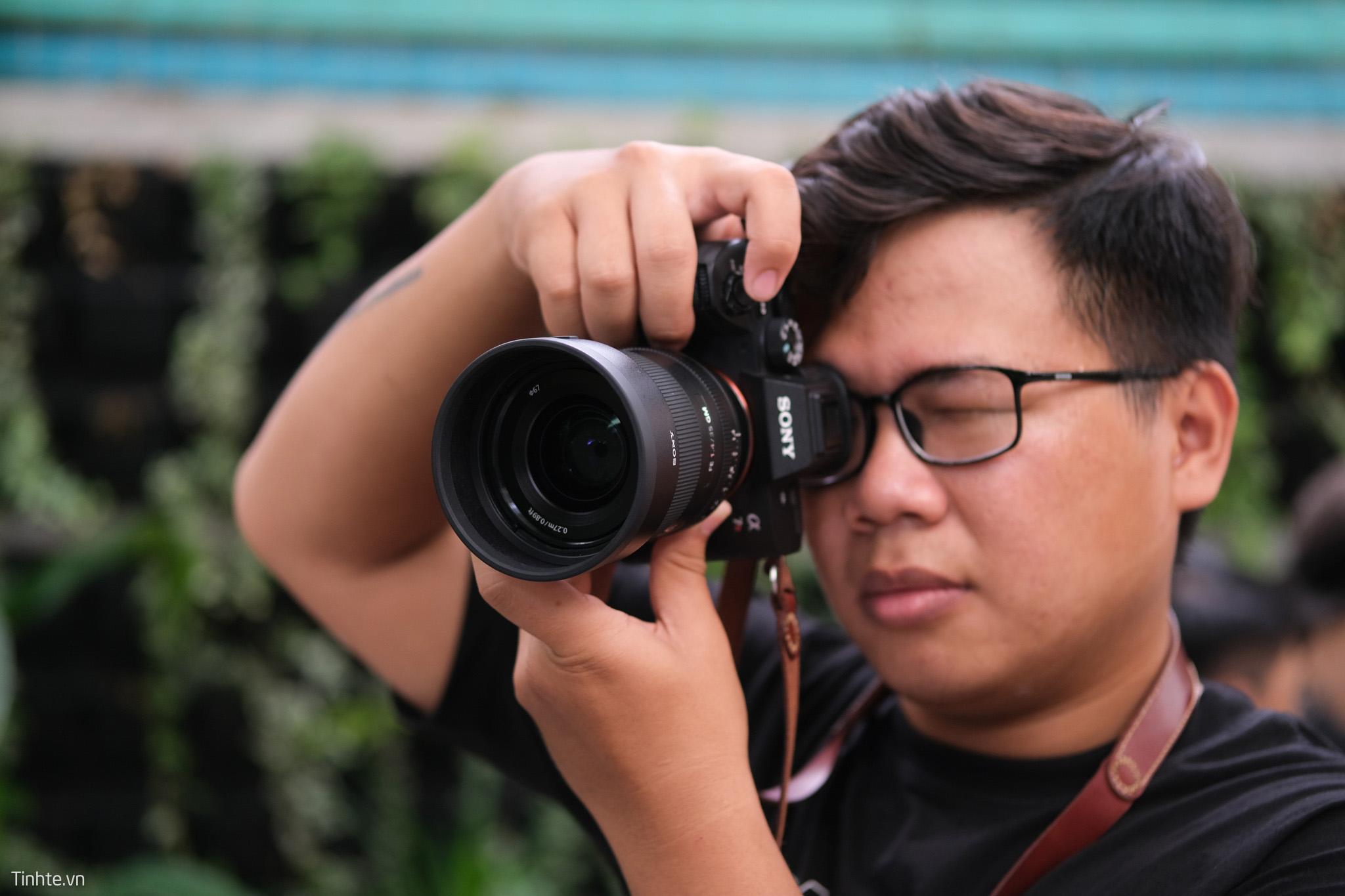 trên-tay-fe-35mm-f1.4-08.jpeg