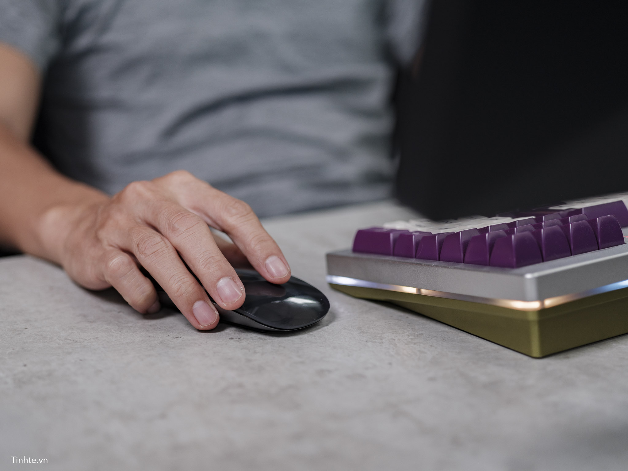Apple_Magic_mouse_review-08.jpg