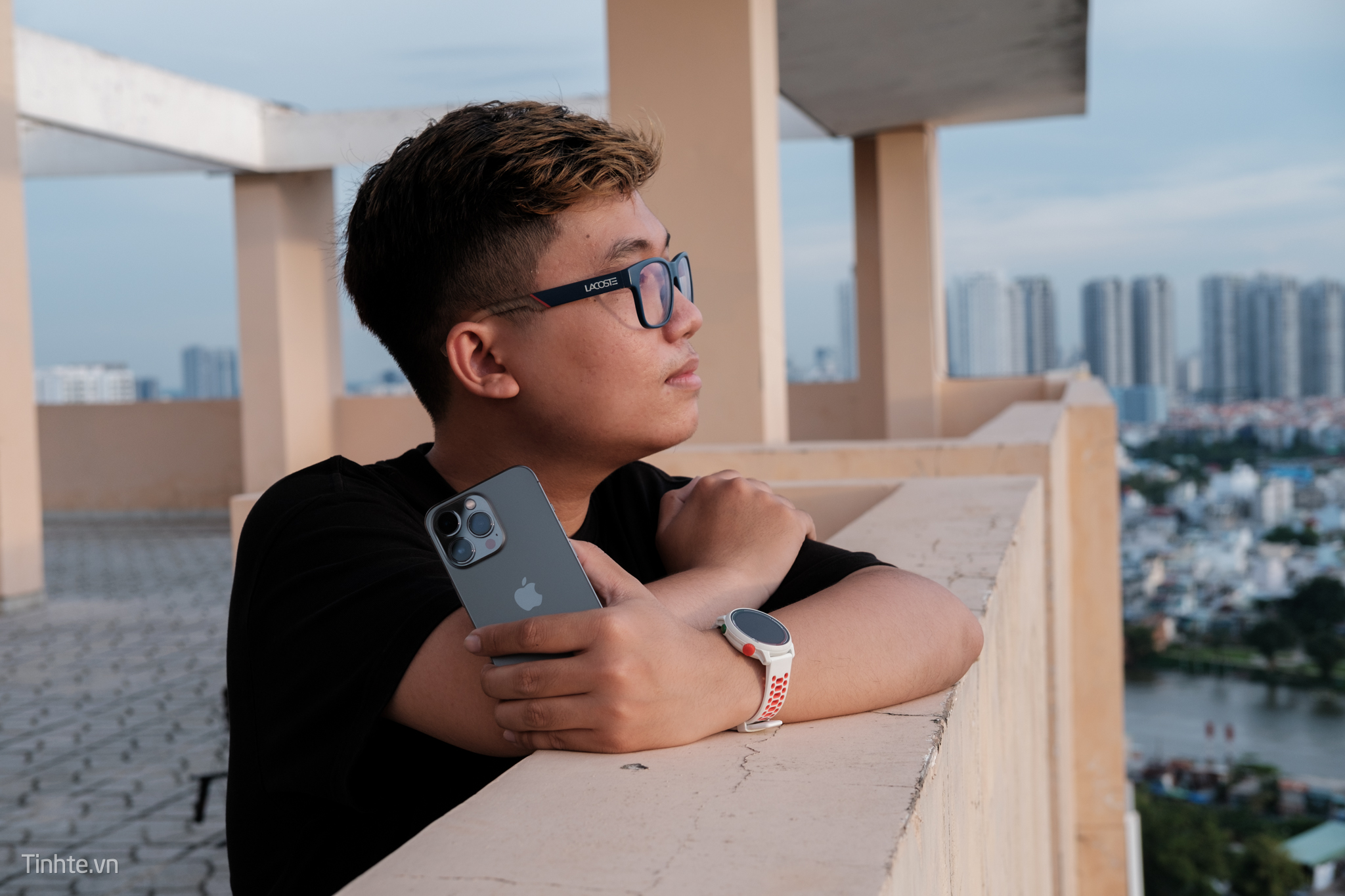 iphone13pro_pin_tinhte.jpg
