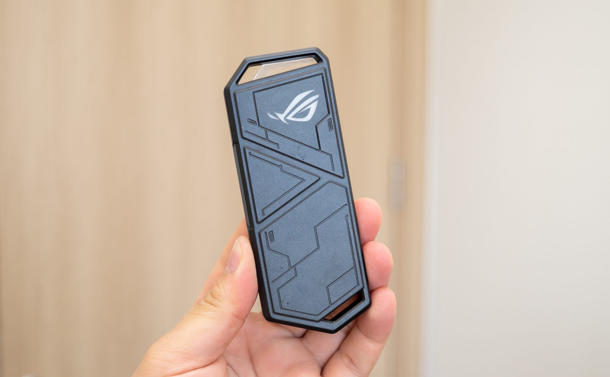 so sanh ssd tu build va co san 3.jpg