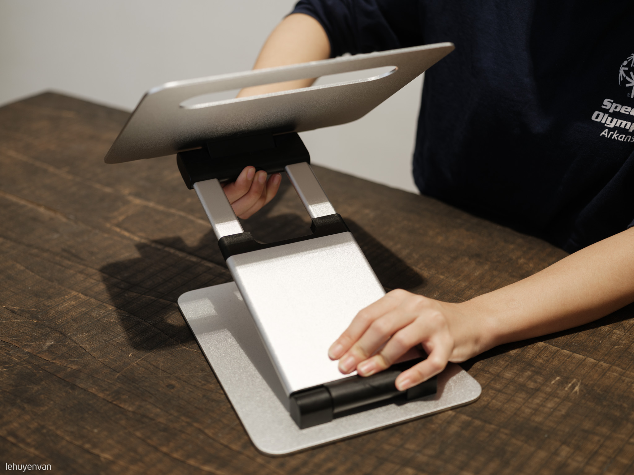 Stand_Laptop_17.jpg