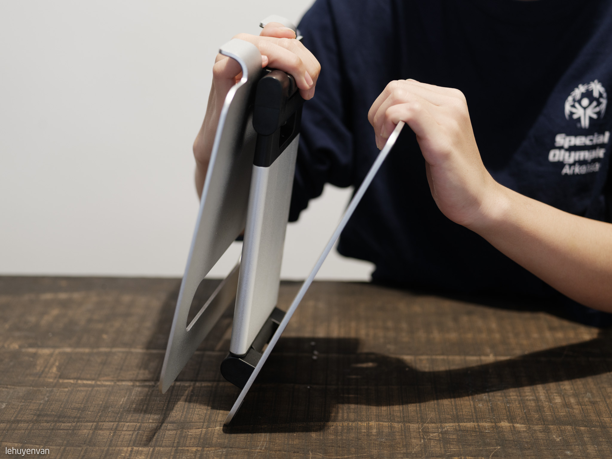 Stand_Laptop_15.jpg