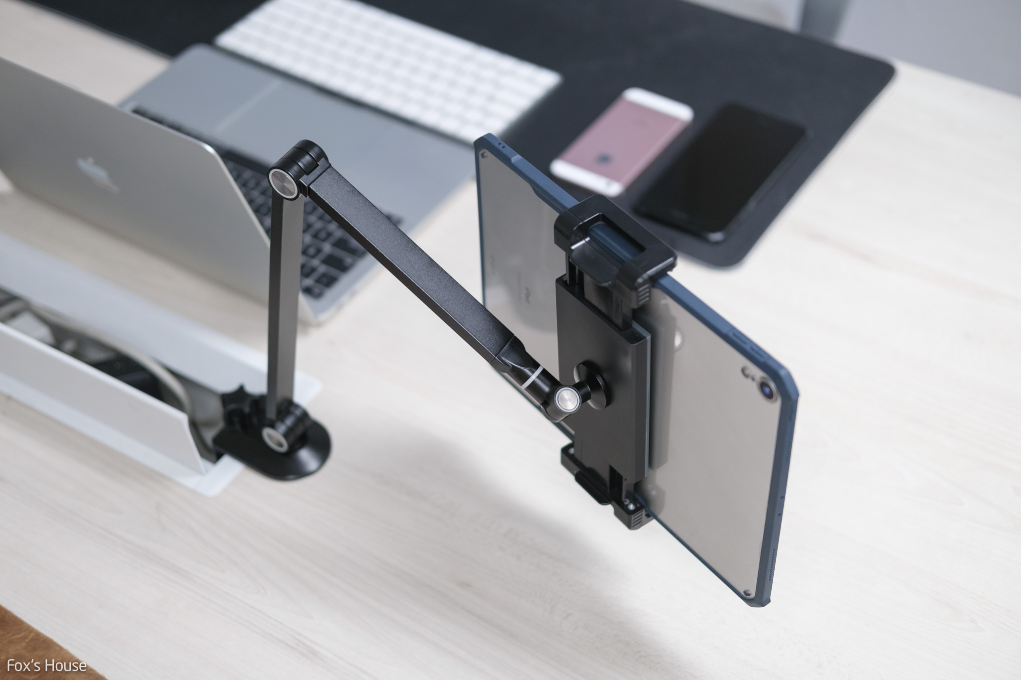 trên_Tay_arm_ipad-4.jpg