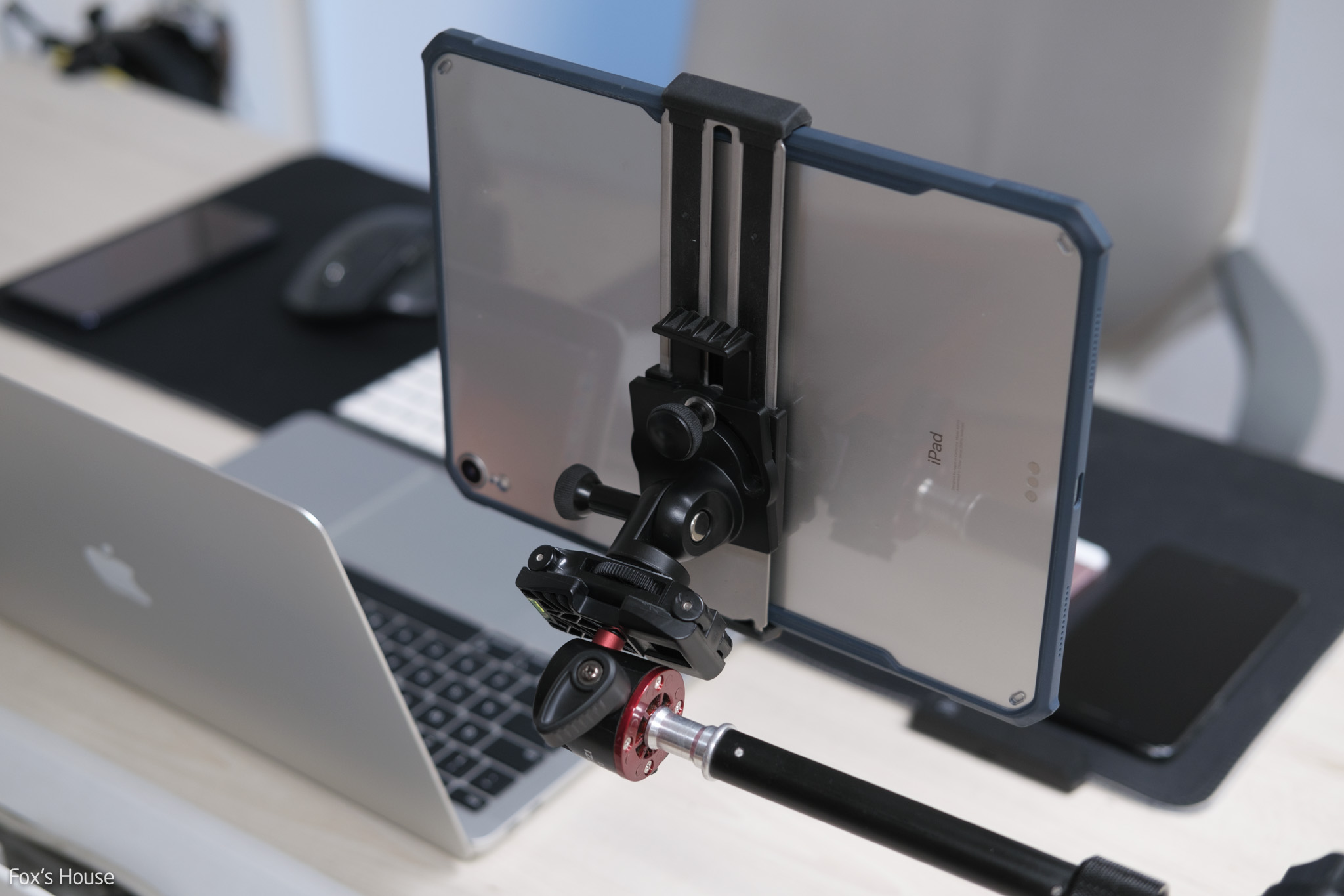 trên_Tay_arm_ipad-12.jpg