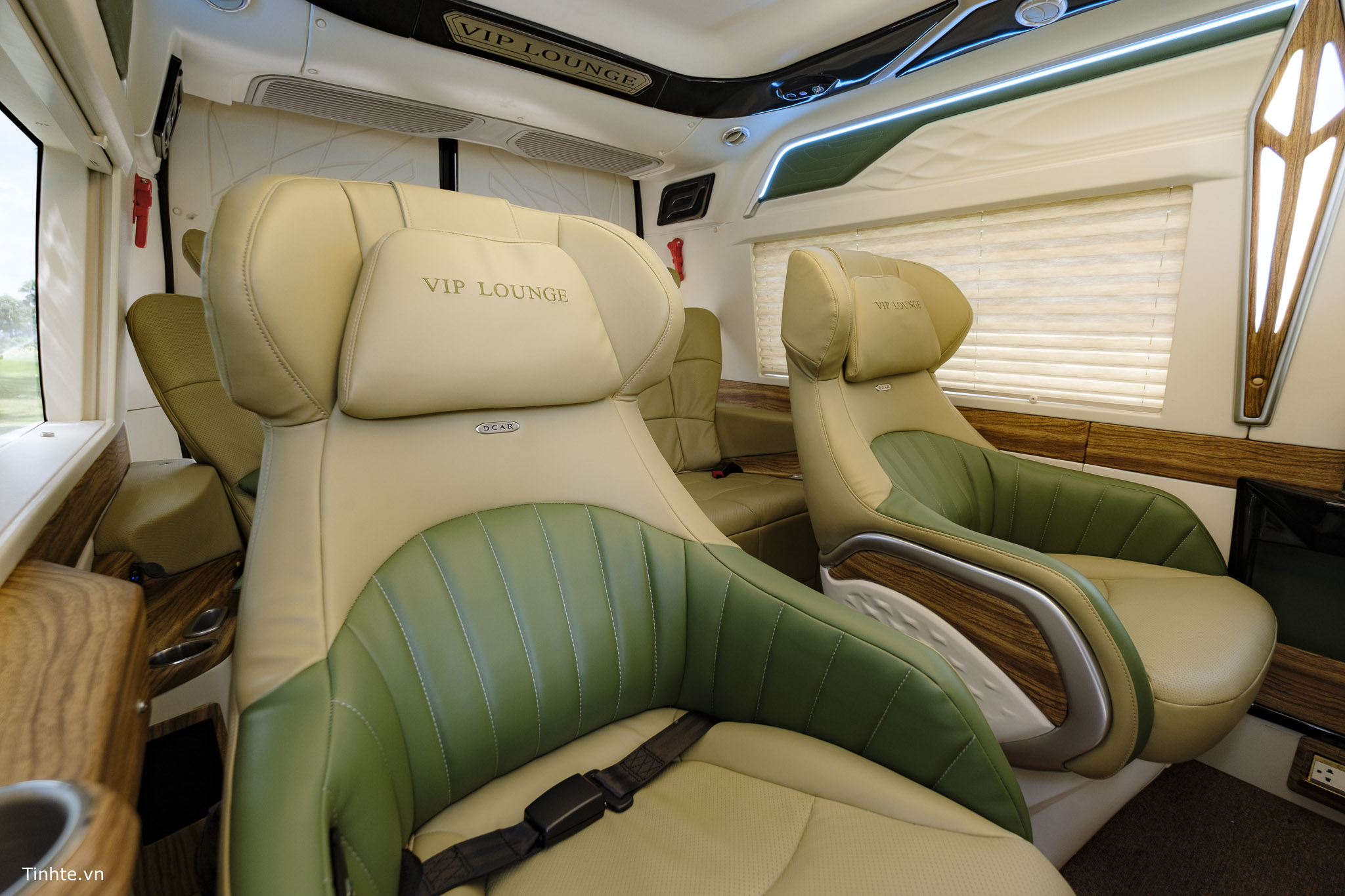 Dcar_VIP_Lounge_tinhte_cuhiep45.jpg