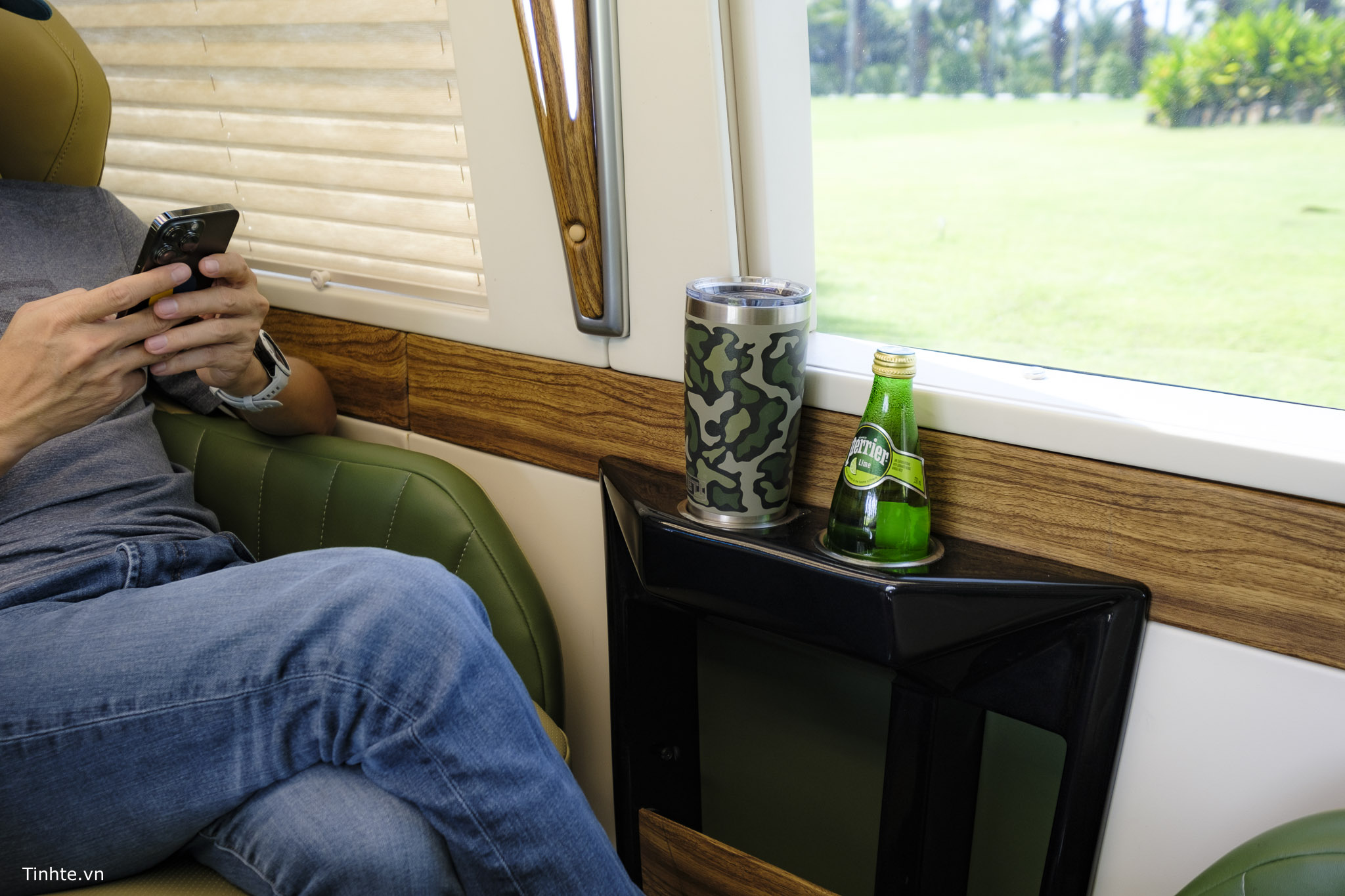 Dcar_VIP_Lounge_tinhte_cuhiep20.jpg