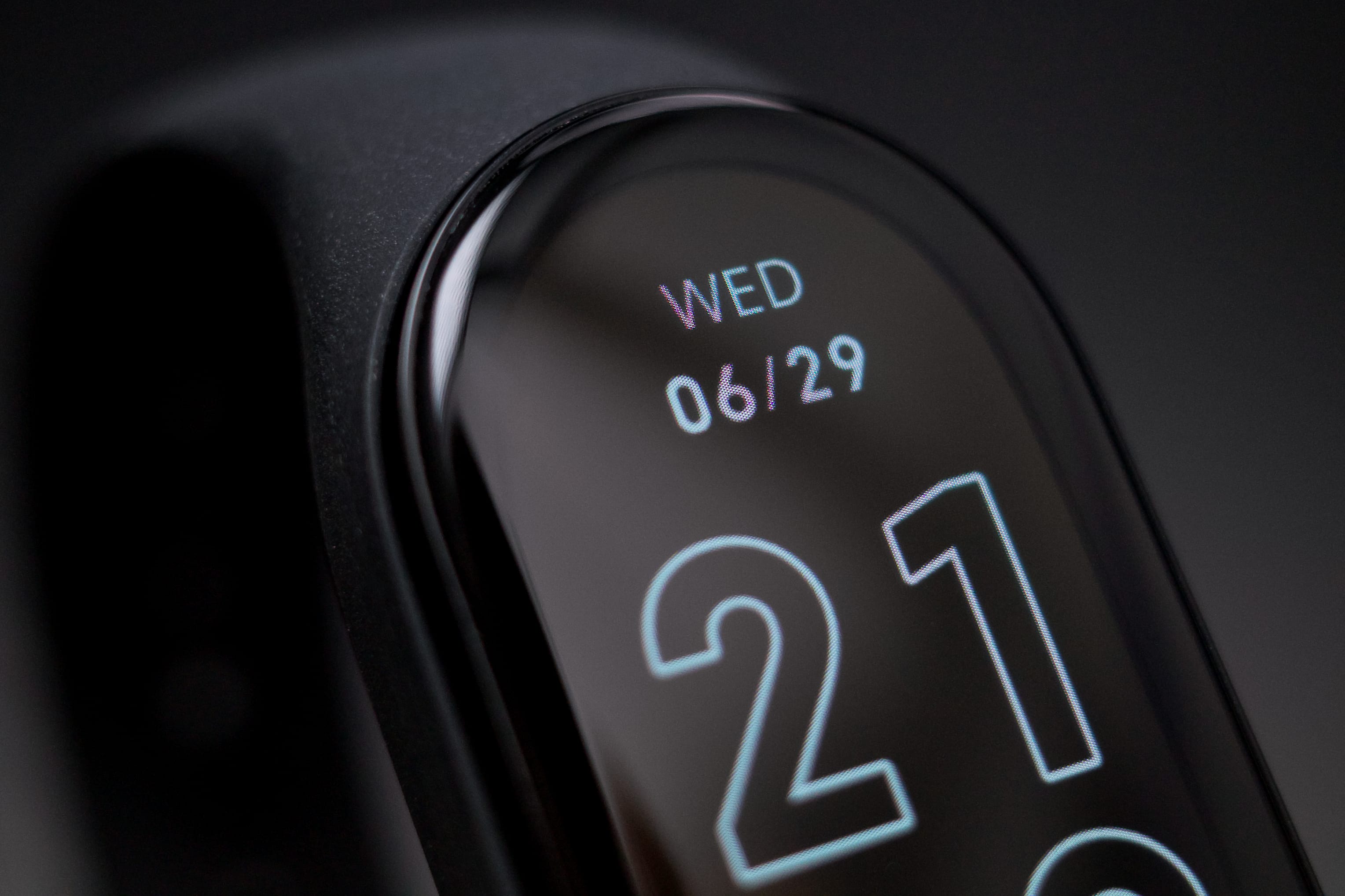 tinhte_xiaomi_smart_band_7_35.jpg
