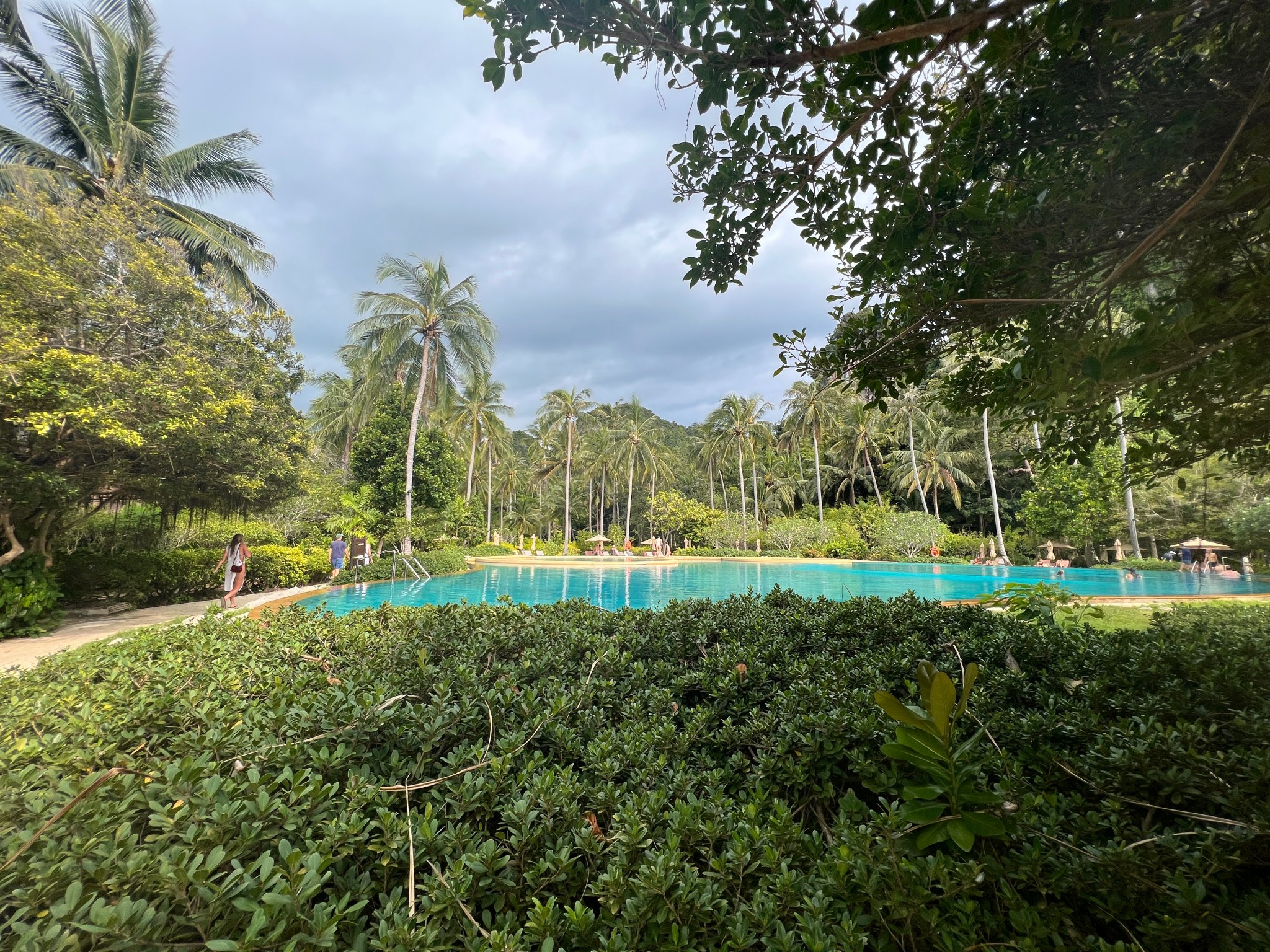 rayavadee pool.jpg