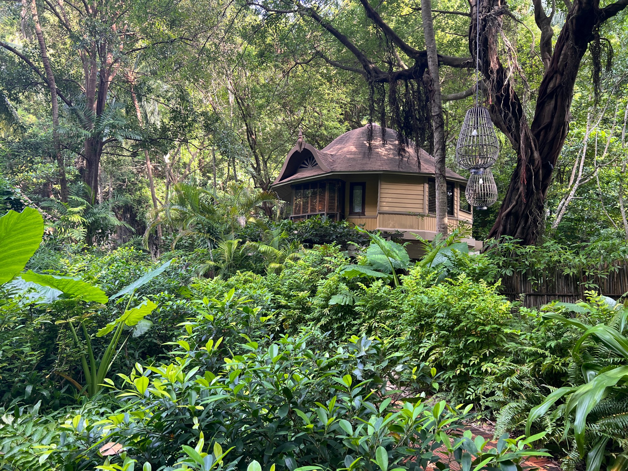 rayavadee bungalow 4.jpg