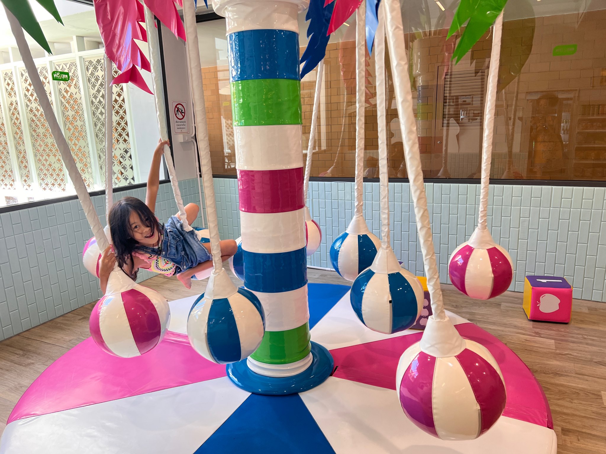 Kid club at katathani shop.jpg