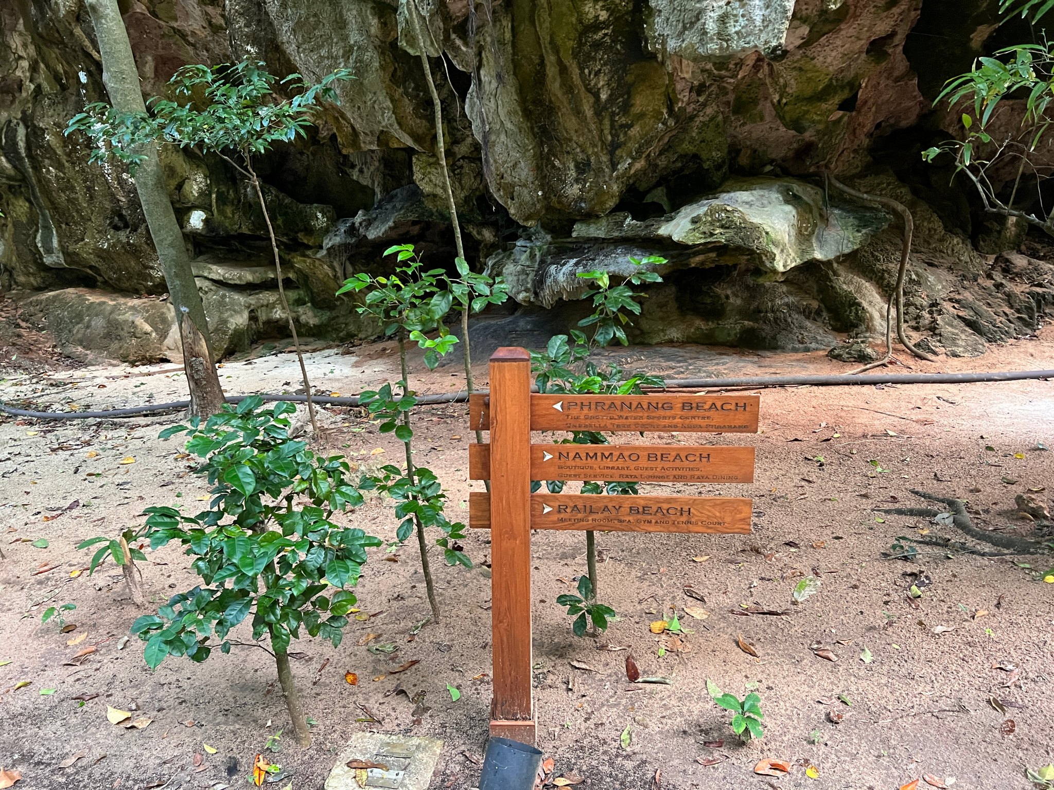 rayavadee sign board.jpg