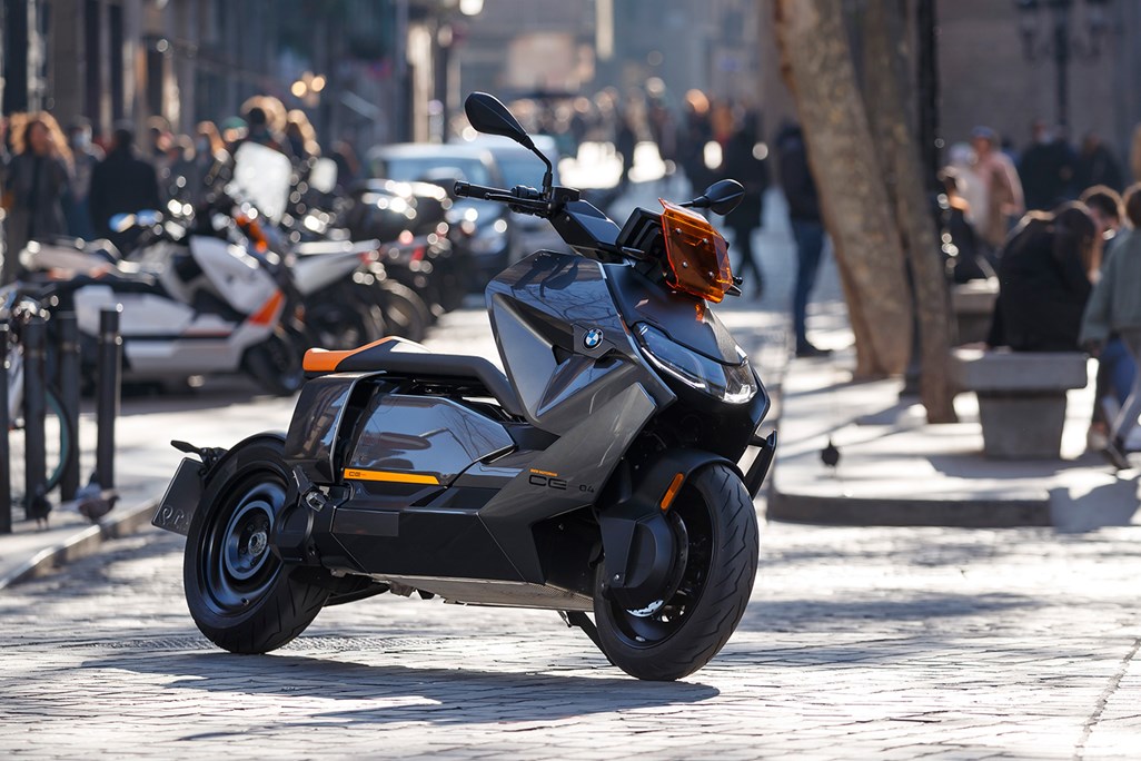 Mô tô điện BMW CE-04 chuẩn bị được bán ra ở Indonesia, giá gần 600 triệu