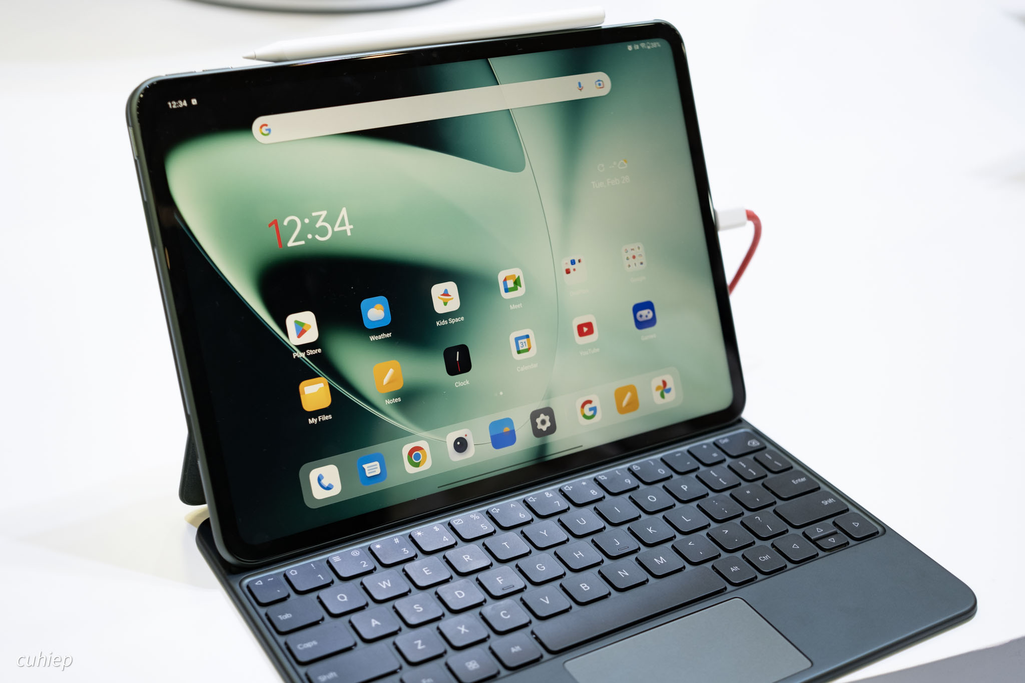 MWC23_OnePlus_Pad_Tinhte_cuhiep8.jpg