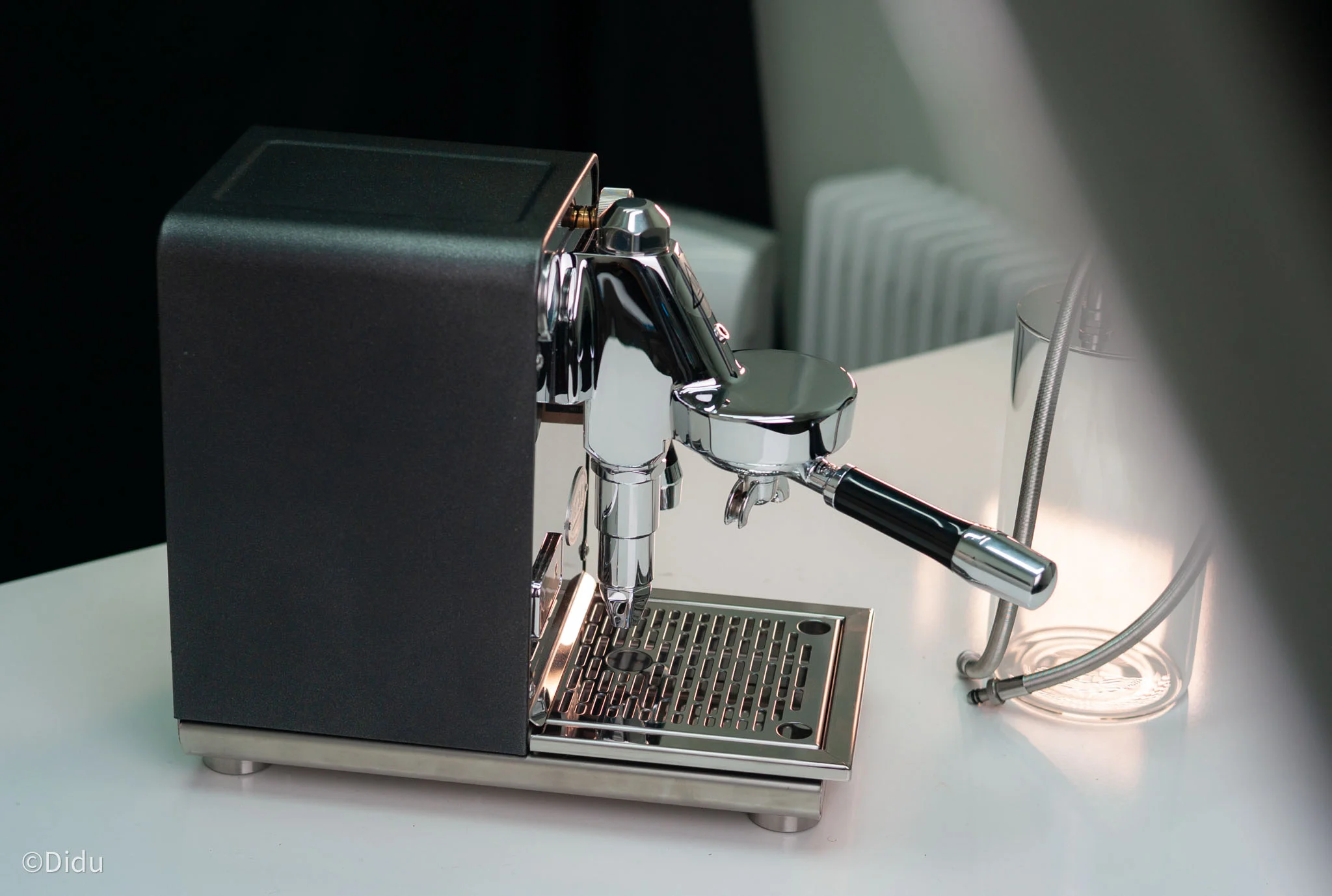 Trên tay ECM Puristika: máy pha espresso của người Đức