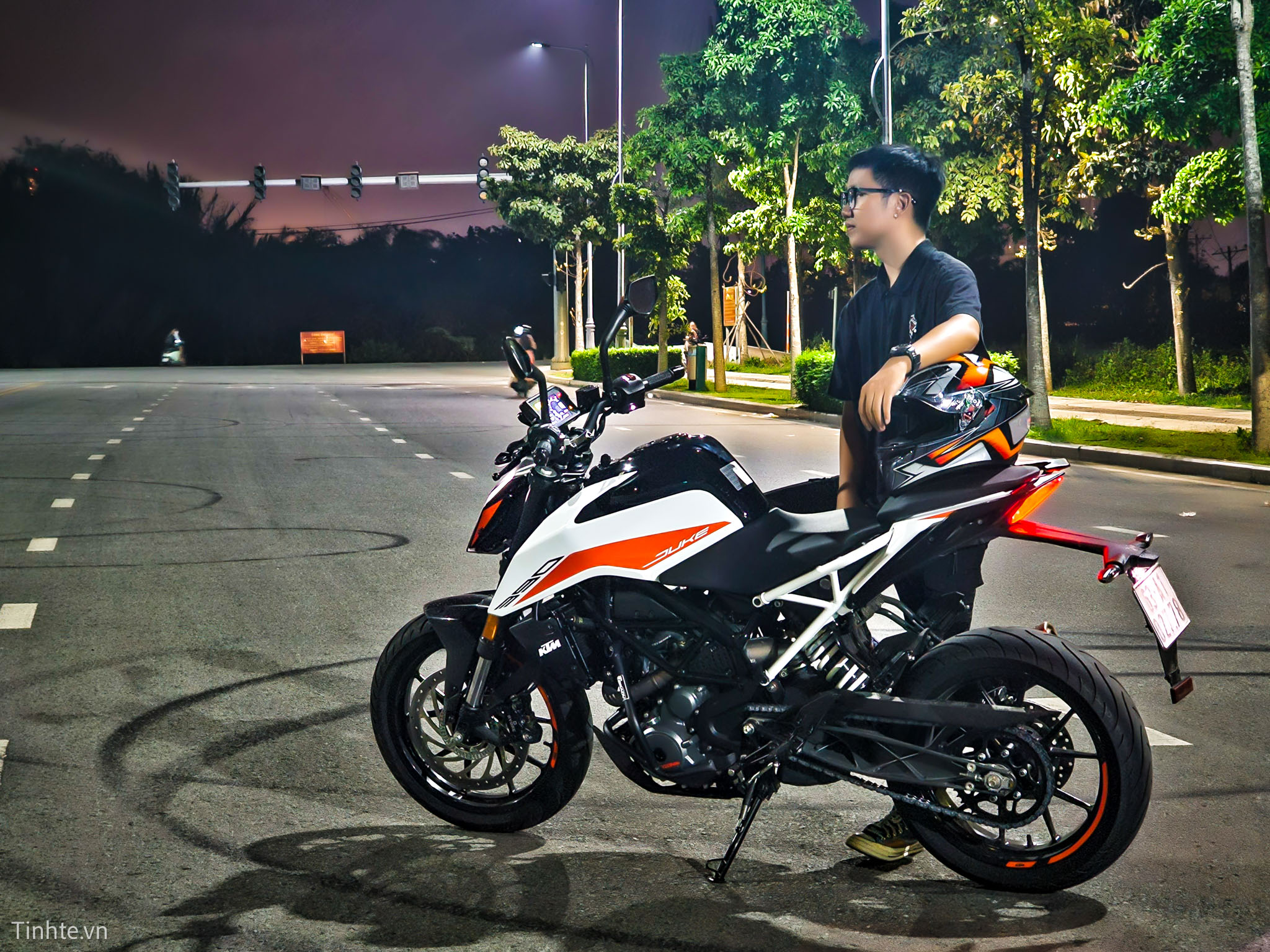 1 tuần với KTM Duke 390: thiết kế trẻ trung, hiện đại, vận hành linh hoạt
