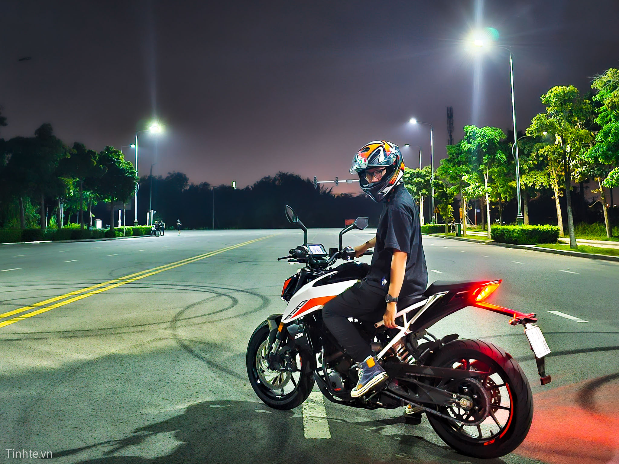 ktm-duke-390-tinhte-2.jpg