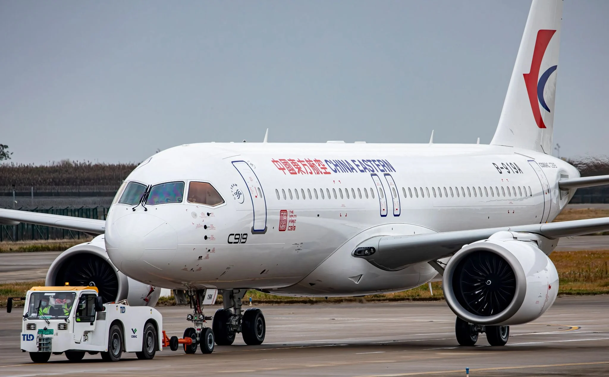 COMAC C919 đã bay thương mại, cơ hội và thách thức đối với máy bay "nhà trồng" của Trung Quốc?