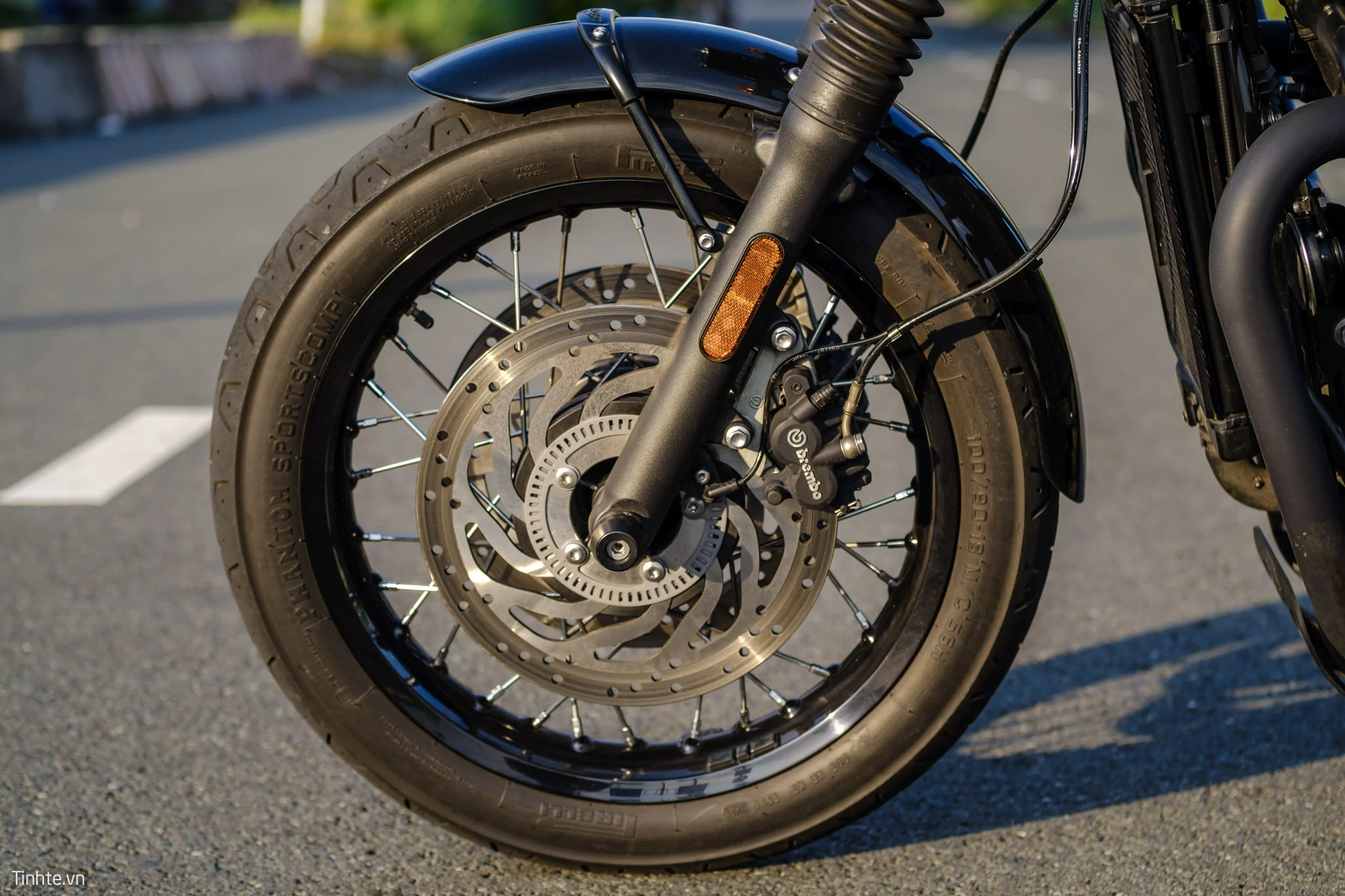 triumph-t120-tinhte-15.jpg