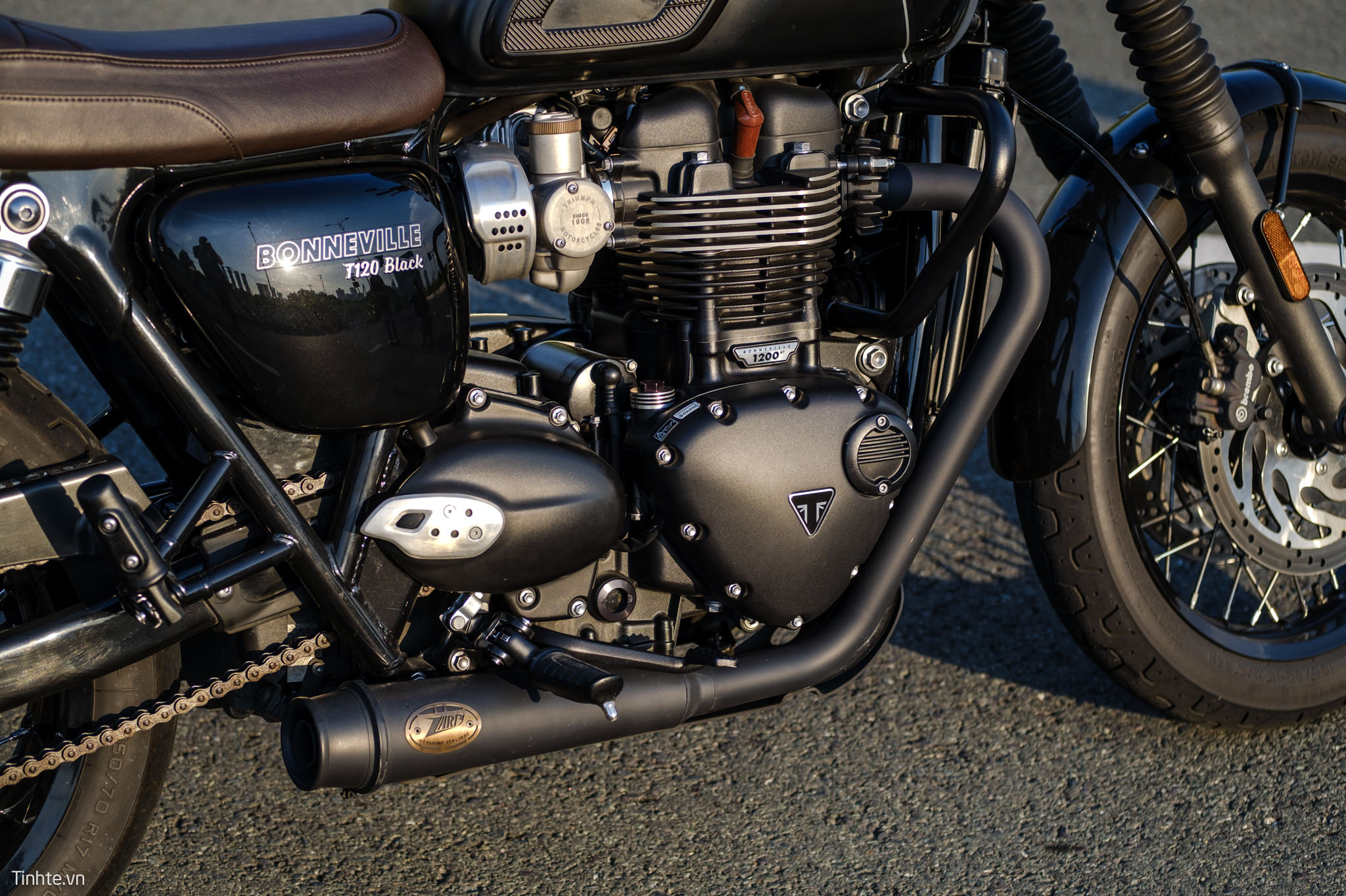 triumph-t120-tinhte-7.jpg