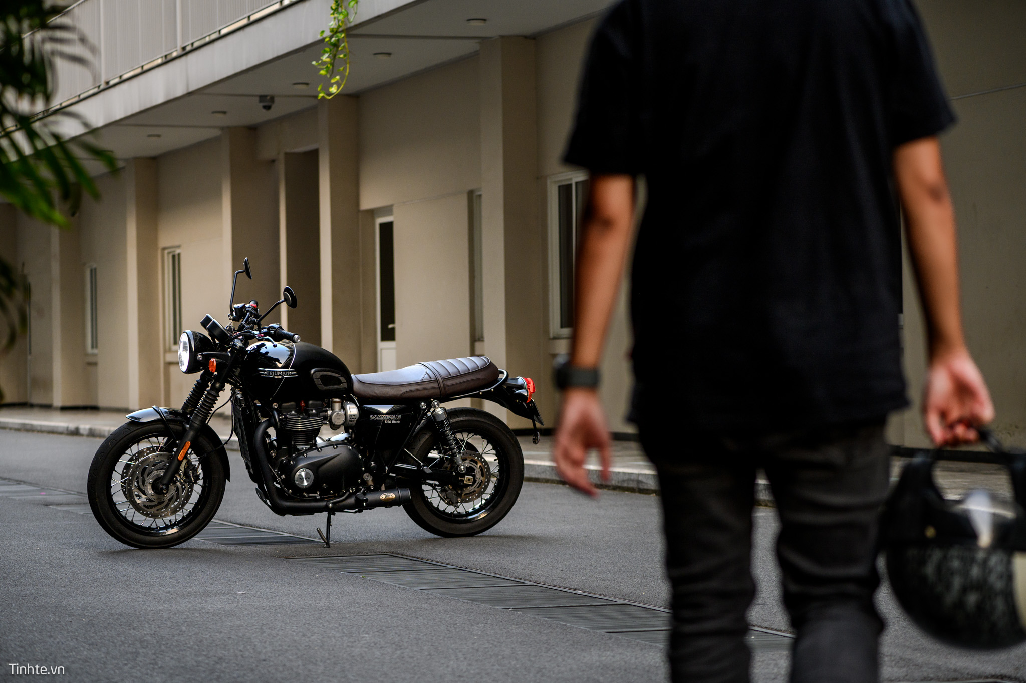 triumph-t120-tinhte-42.jpg