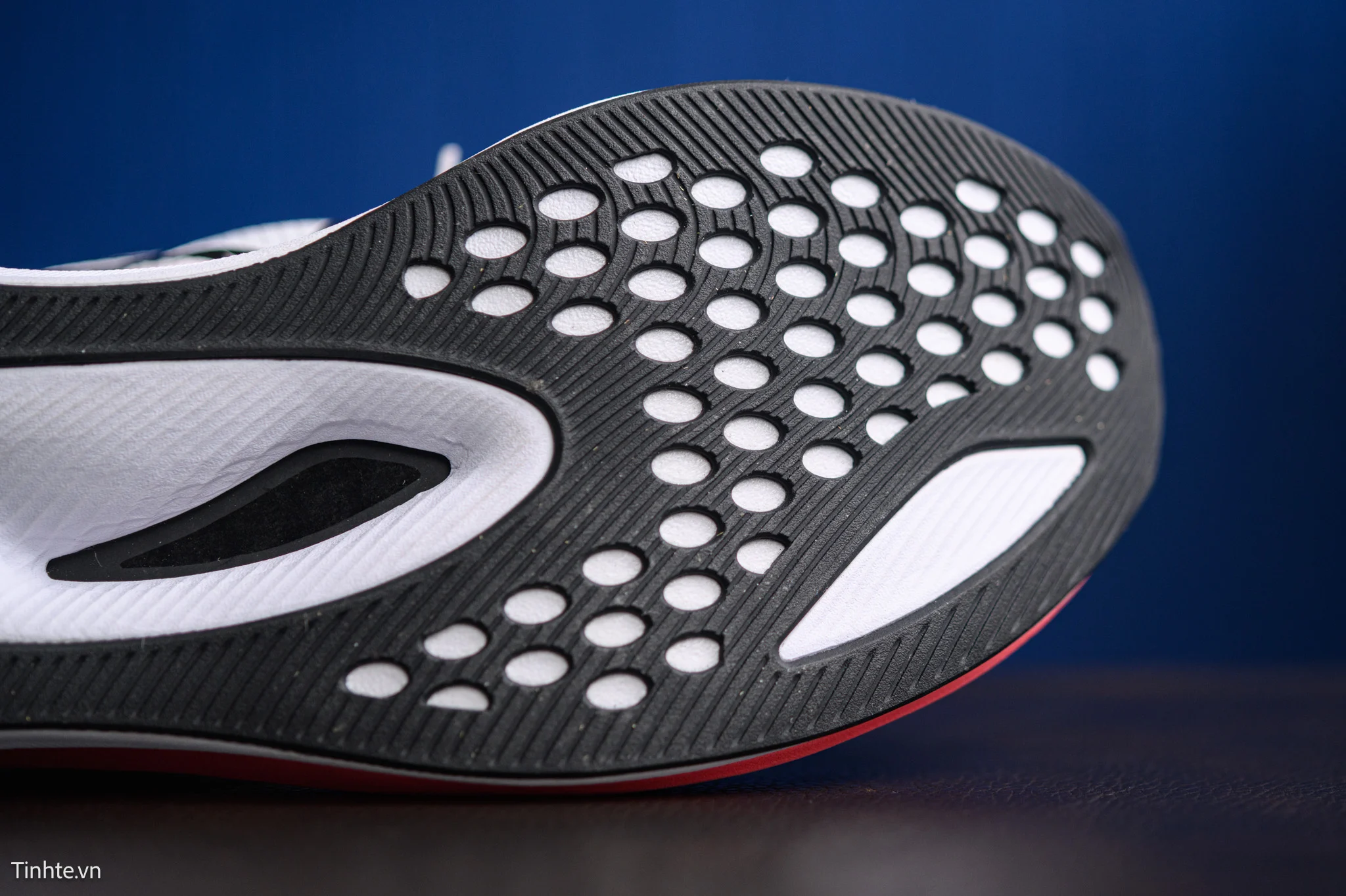 asics-magic-speed-3-tinhte-12.jpg