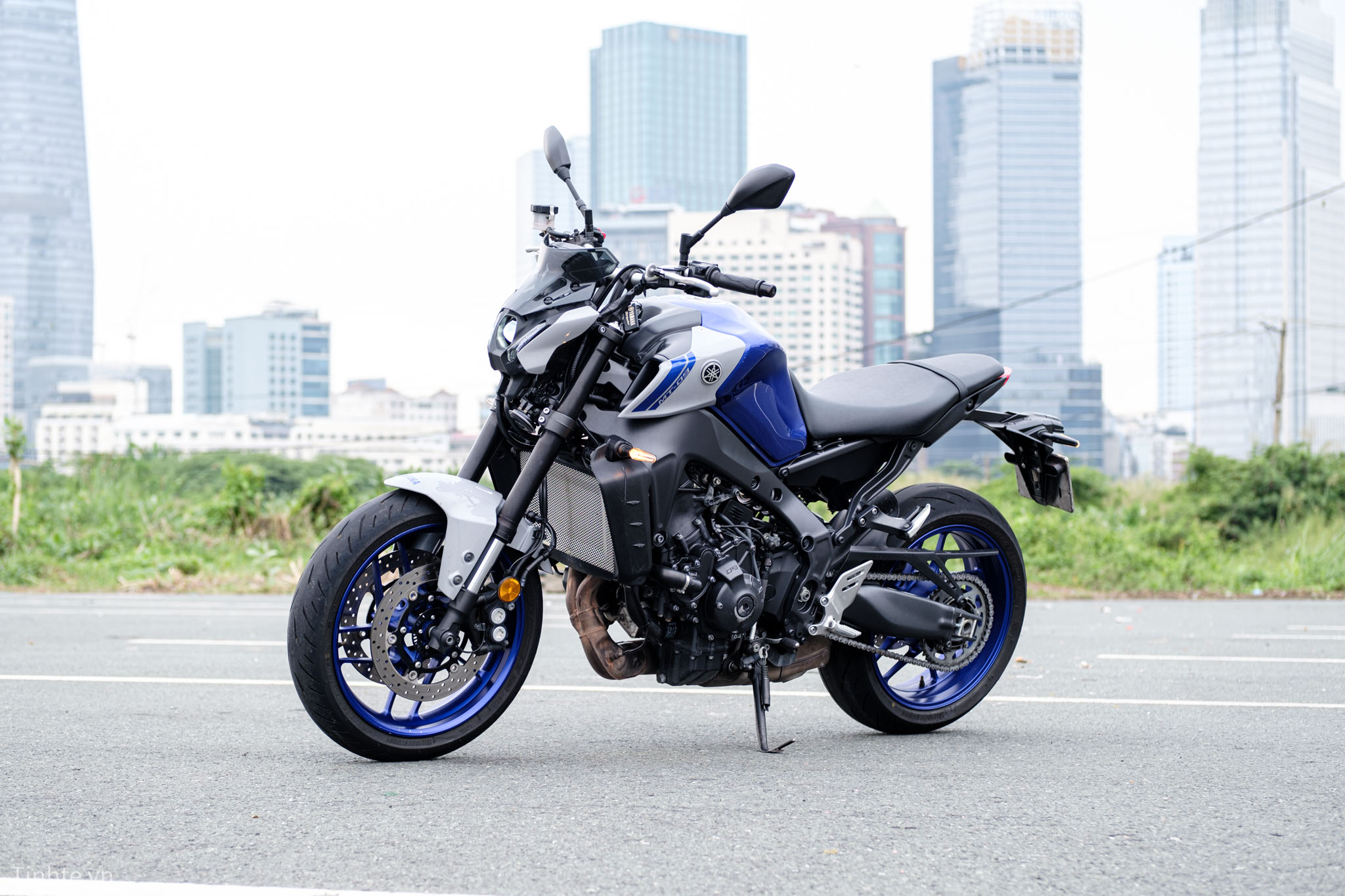 tren-tay-yamaha-mt-09-tinhte-34.jpg