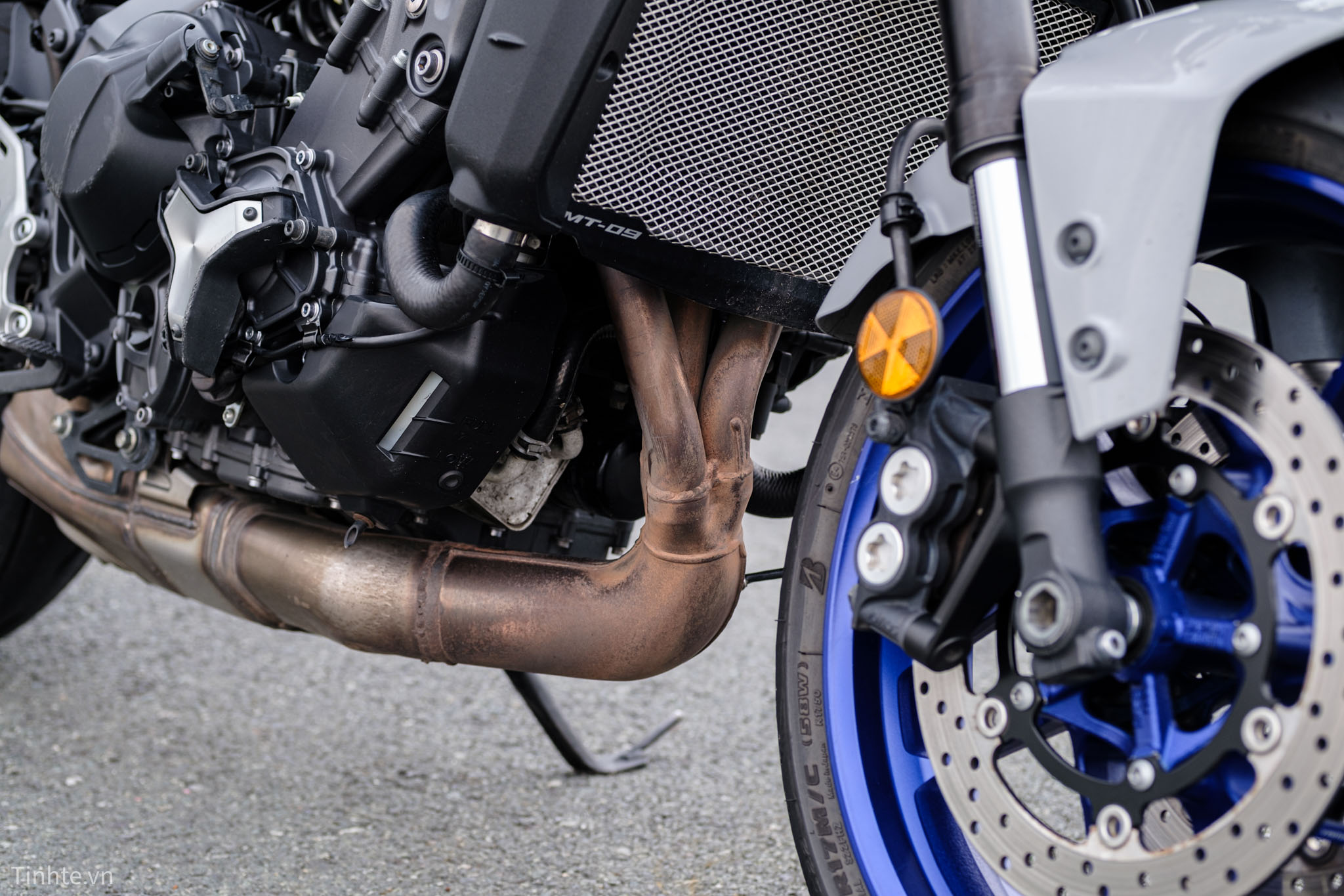 tren-tay-yamaha-mt-09-tinhte-46.jpg