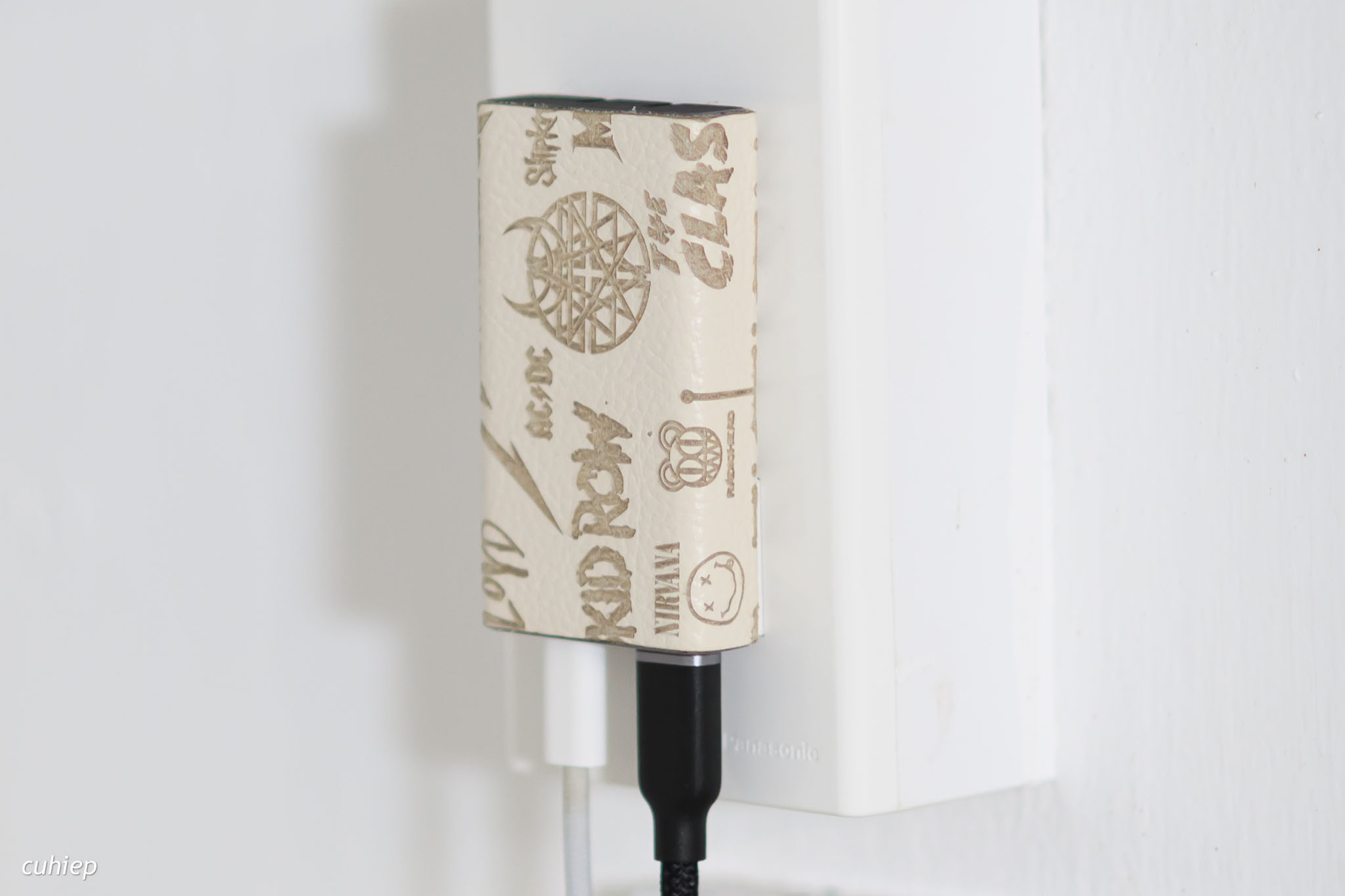 Cuktech-65w-2usb-c-16.jpg