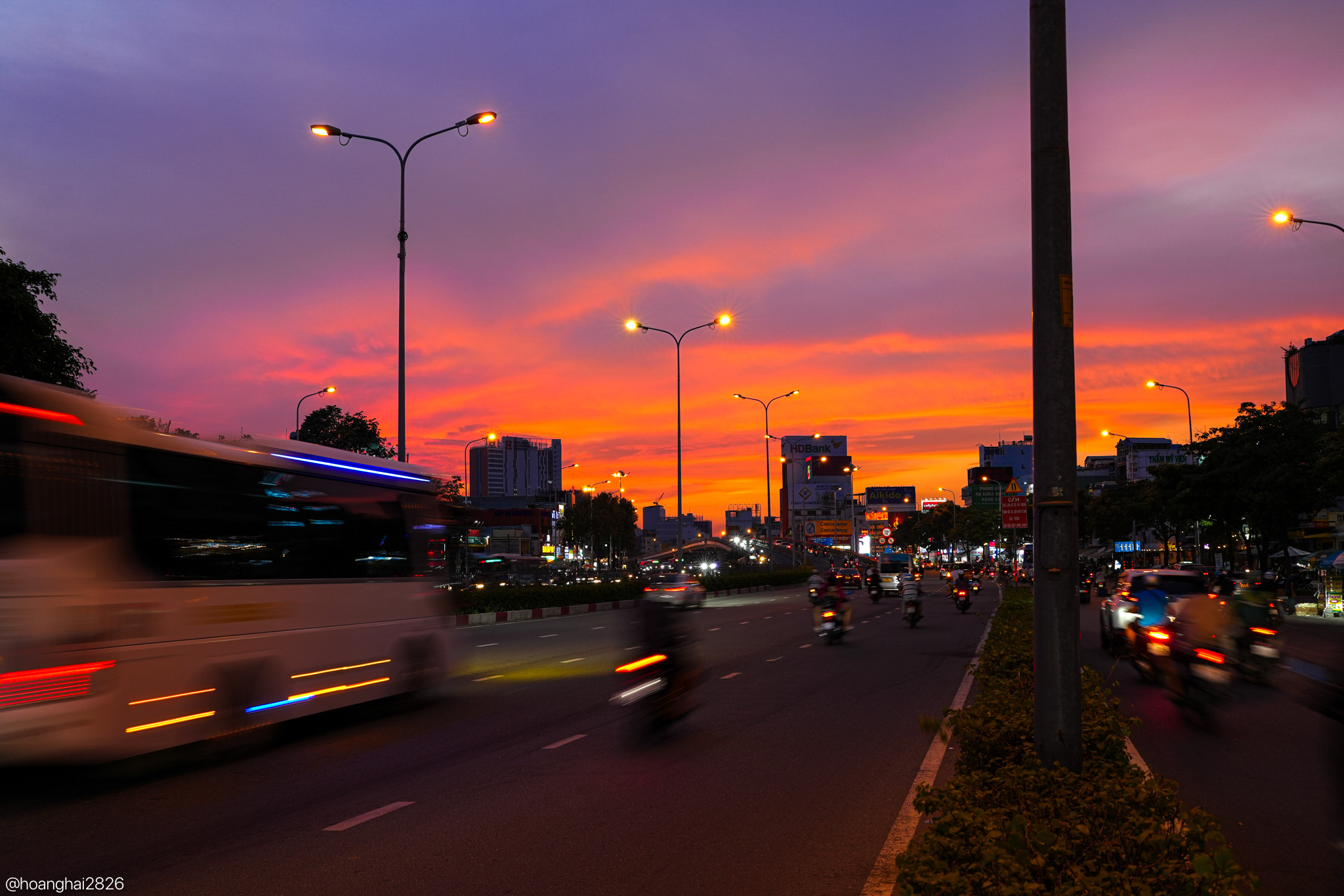 trai-nghiem-sony-a7c-ii-tinhte.jpg
