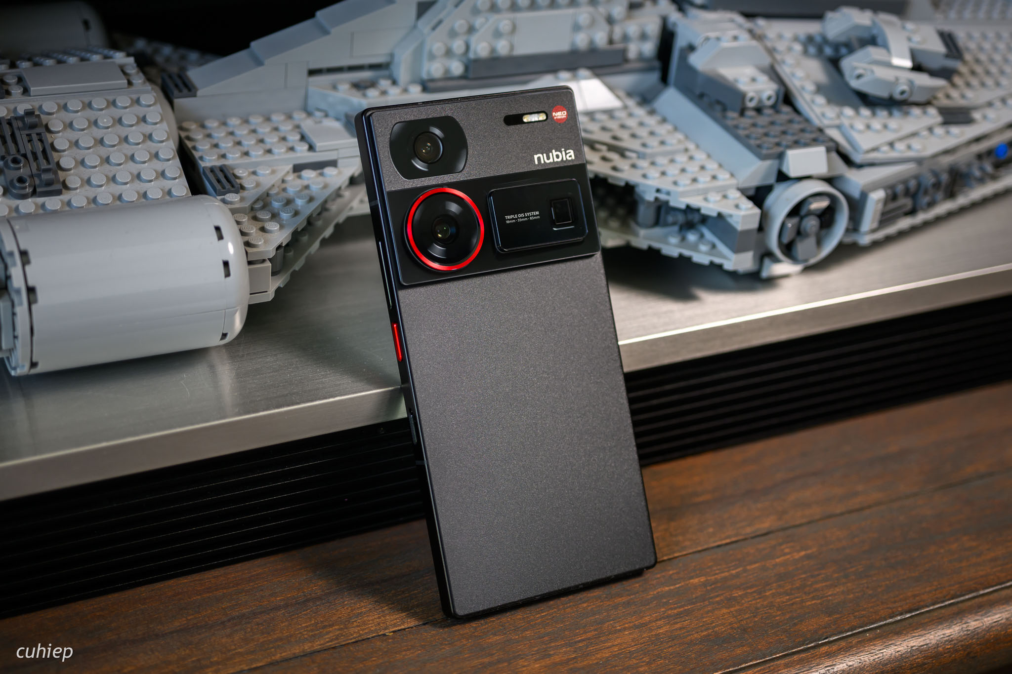 Nubia-Z60-Ultra-tinhte-cuhiep-09.jpg