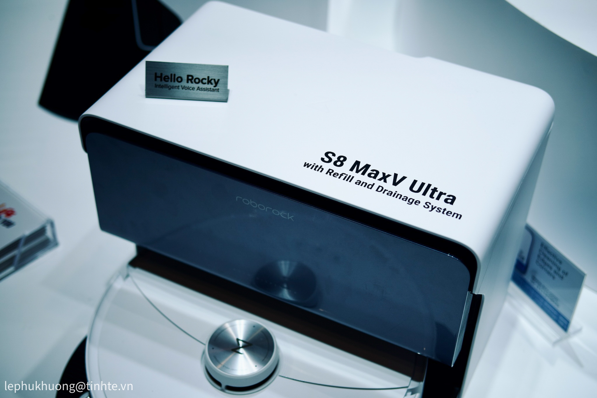 ces24-roborock-s8-maxv-ultra-15.jpg