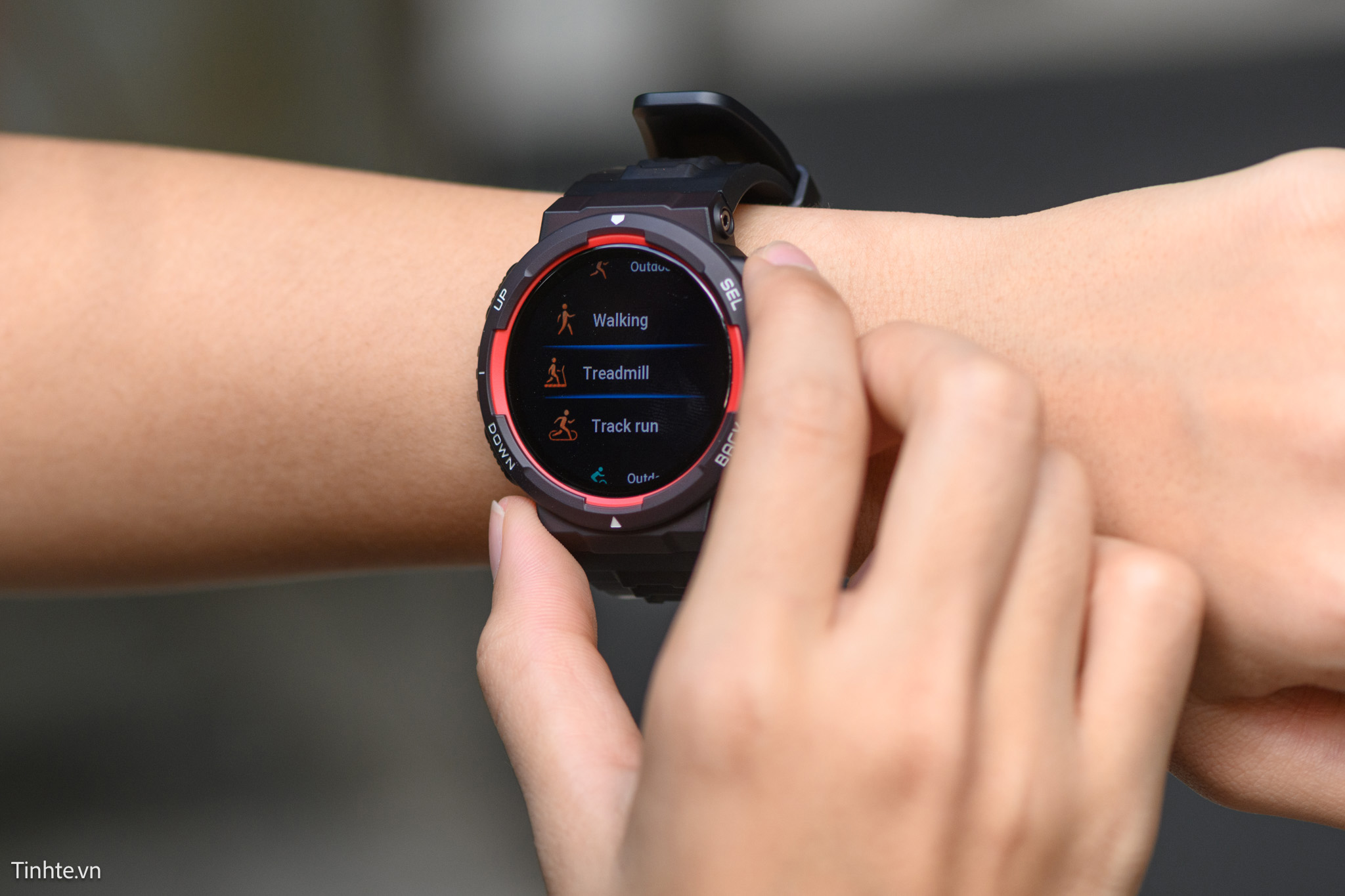 Amazfit Active Edge-tinhte3.jpg