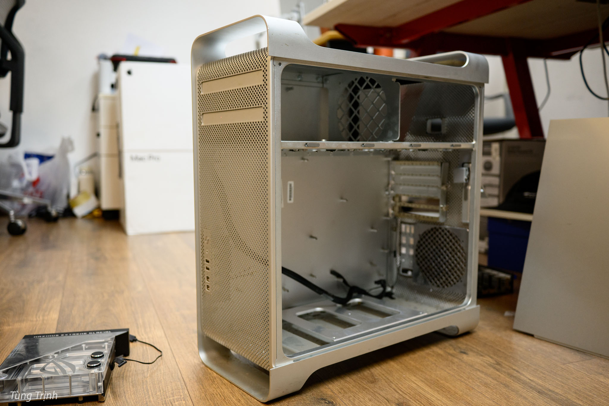 rap-may-tinh-pc-thung-mac-pro-7.jpg