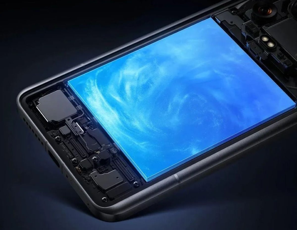 Phòng lab của OnePlus đang phát triển pin silicon carbon, siêu mỏng nhưng công suất 7000 mAh