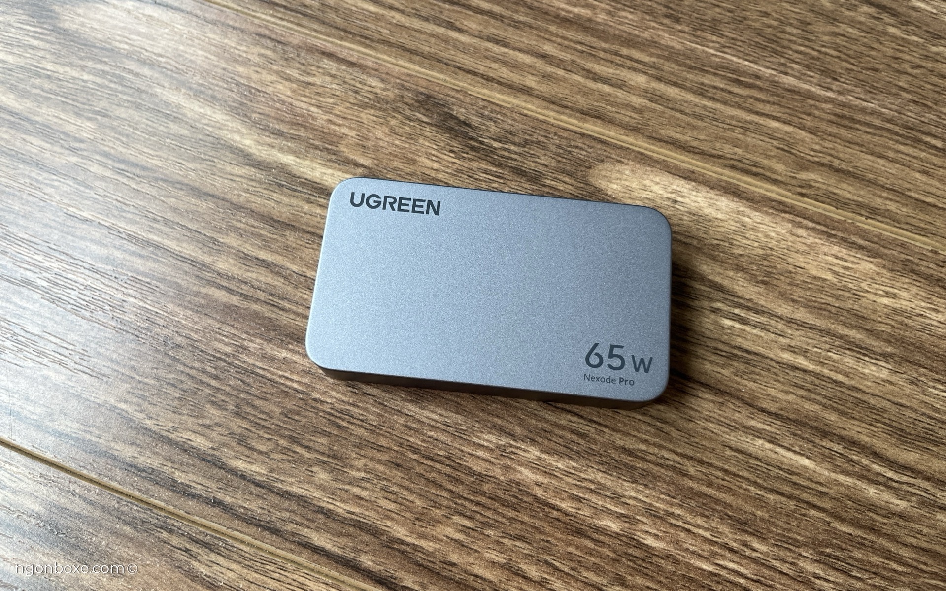 ugreen-slim-65w-02.JPG