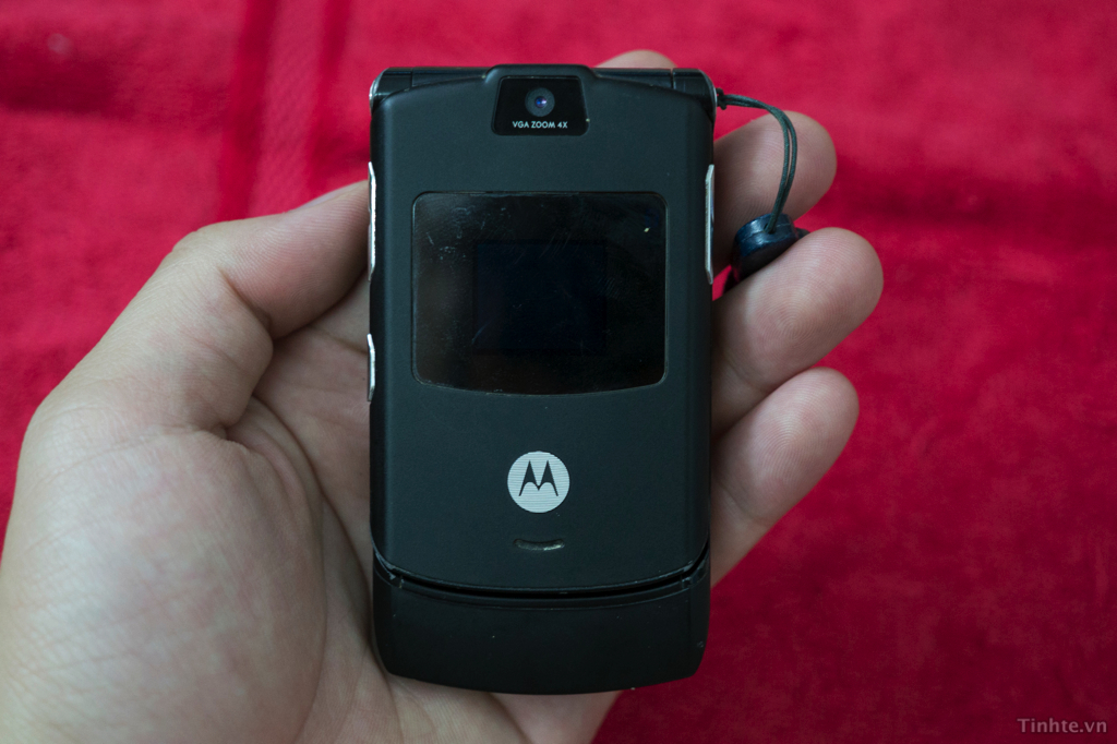 3498532-Motorola-RAZR-V3-15.jpg