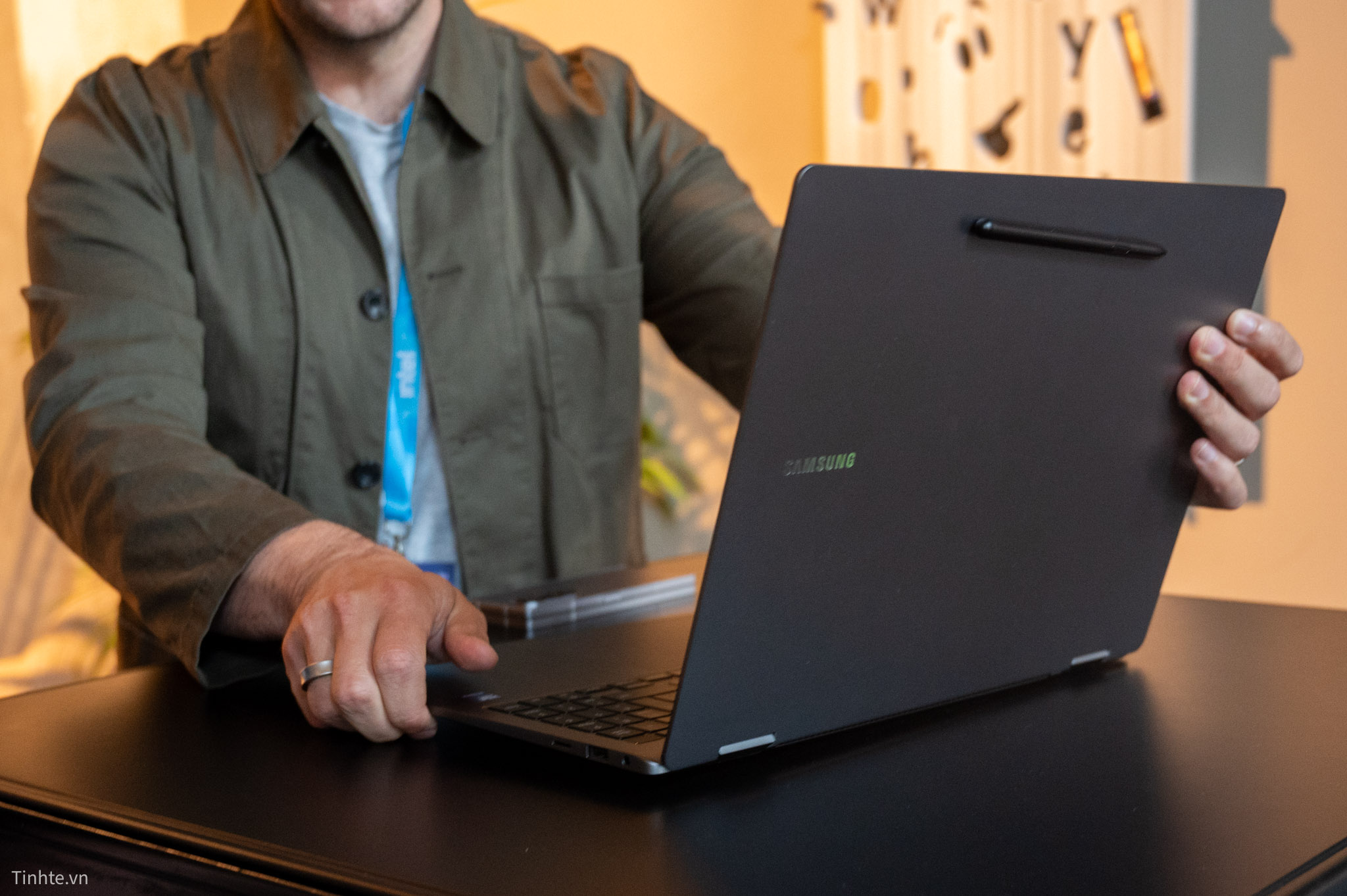 Intel Core Ultra hand on-014.jpg