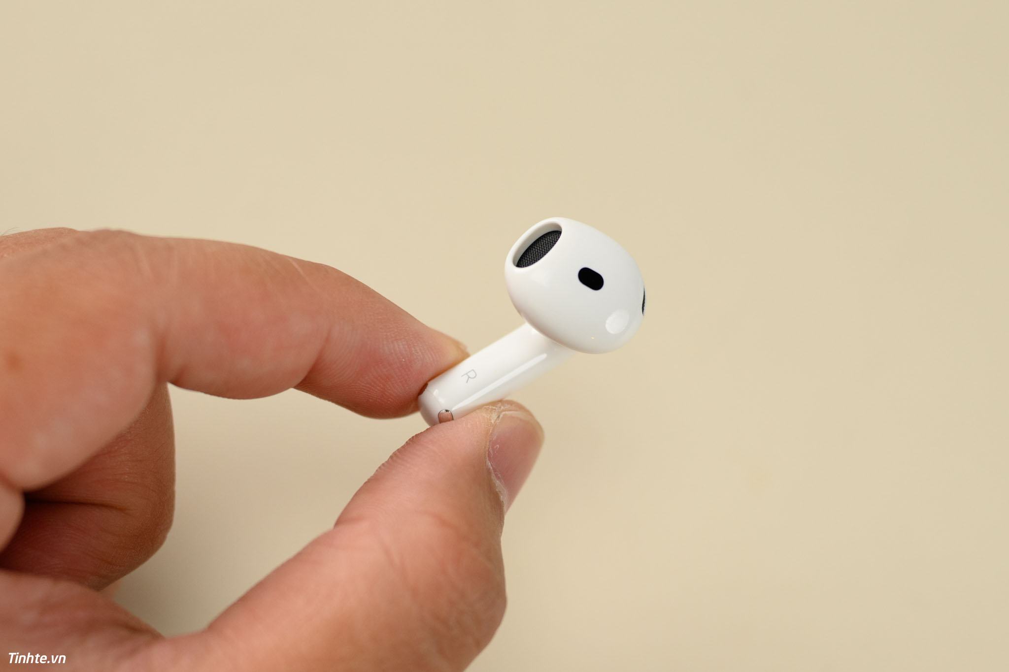 Tinhte-tu-airpods-4-5.jpg