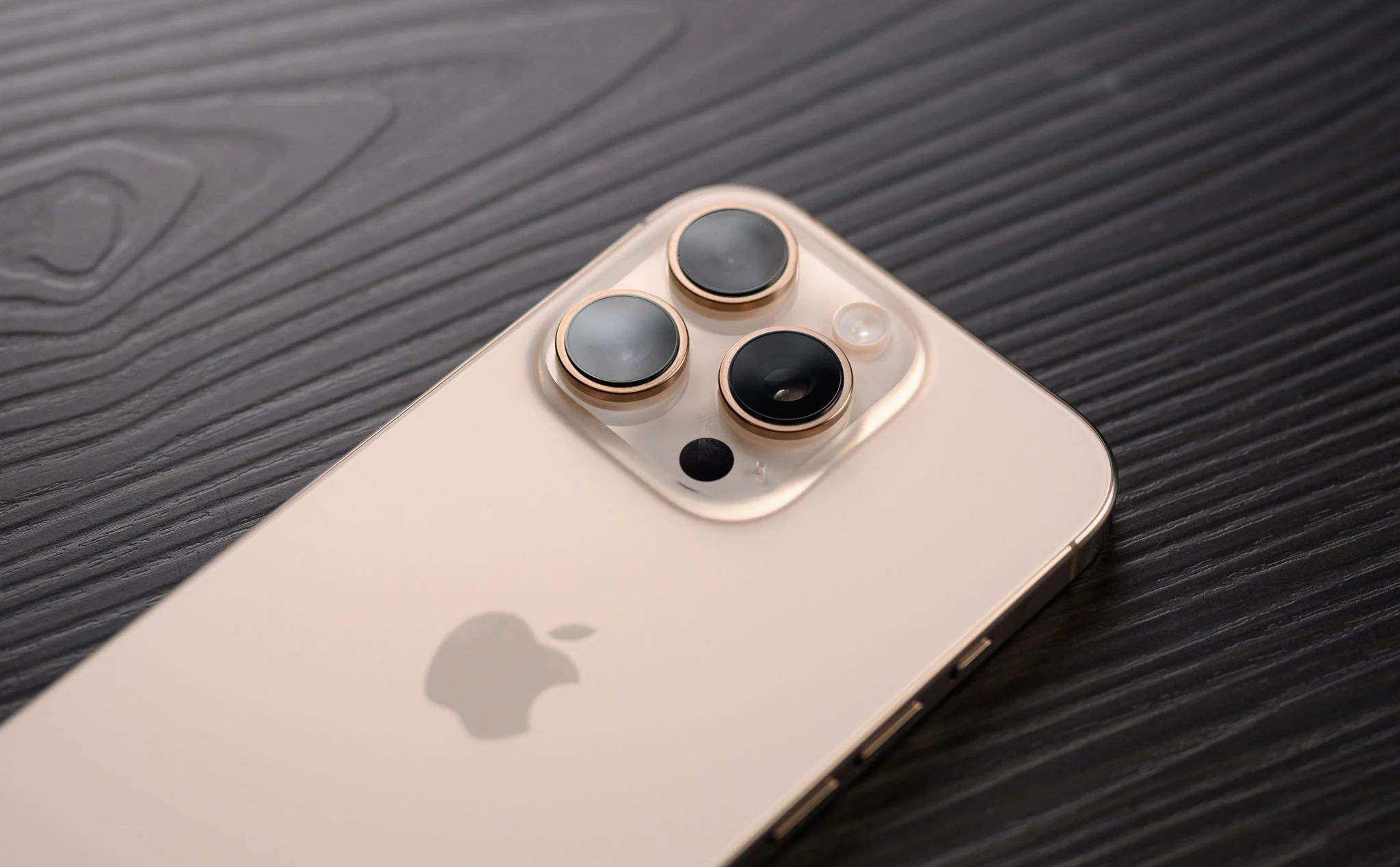 Q2/2024: Độ phân giải trung bình camera chính trên smartphone đạt 54MP