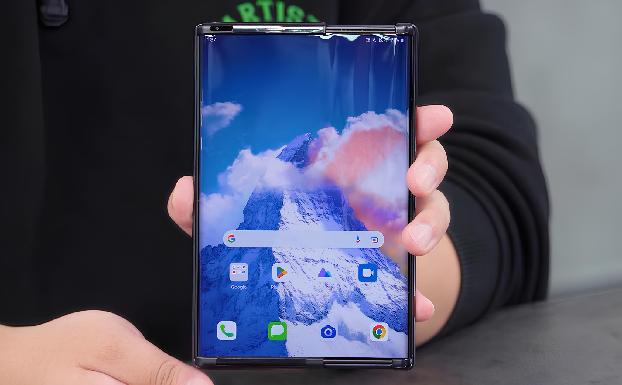 LG nộp bằng sáng chế mới về smartphone màn hình cuộn, dấu hiệu cho sự quay trở lại của LG?