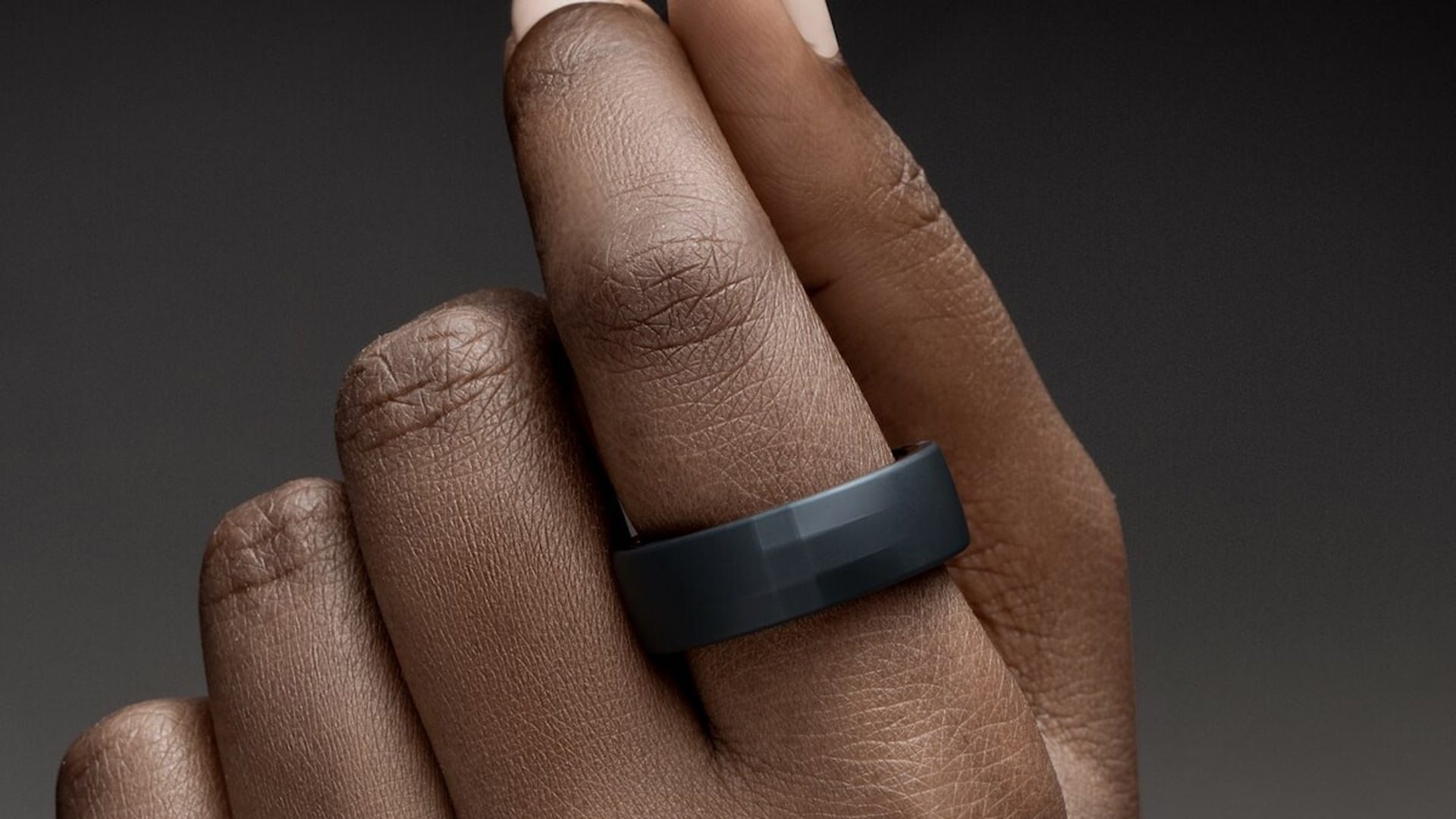 ultrahuman-smart-ring-tracker.jpg
