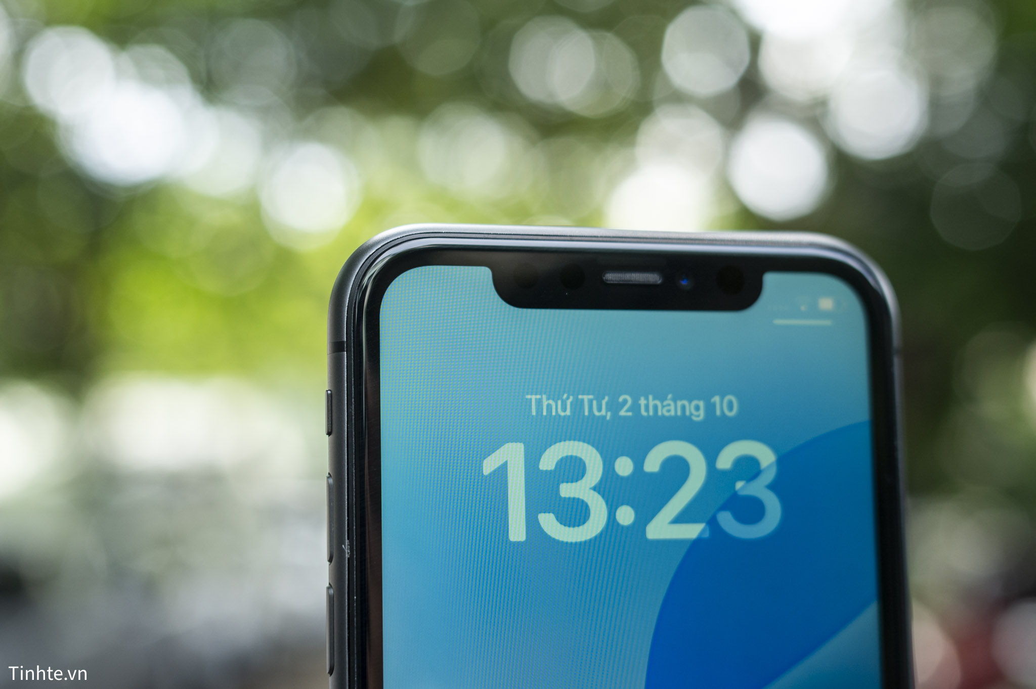 iPhone 11-01.jpg