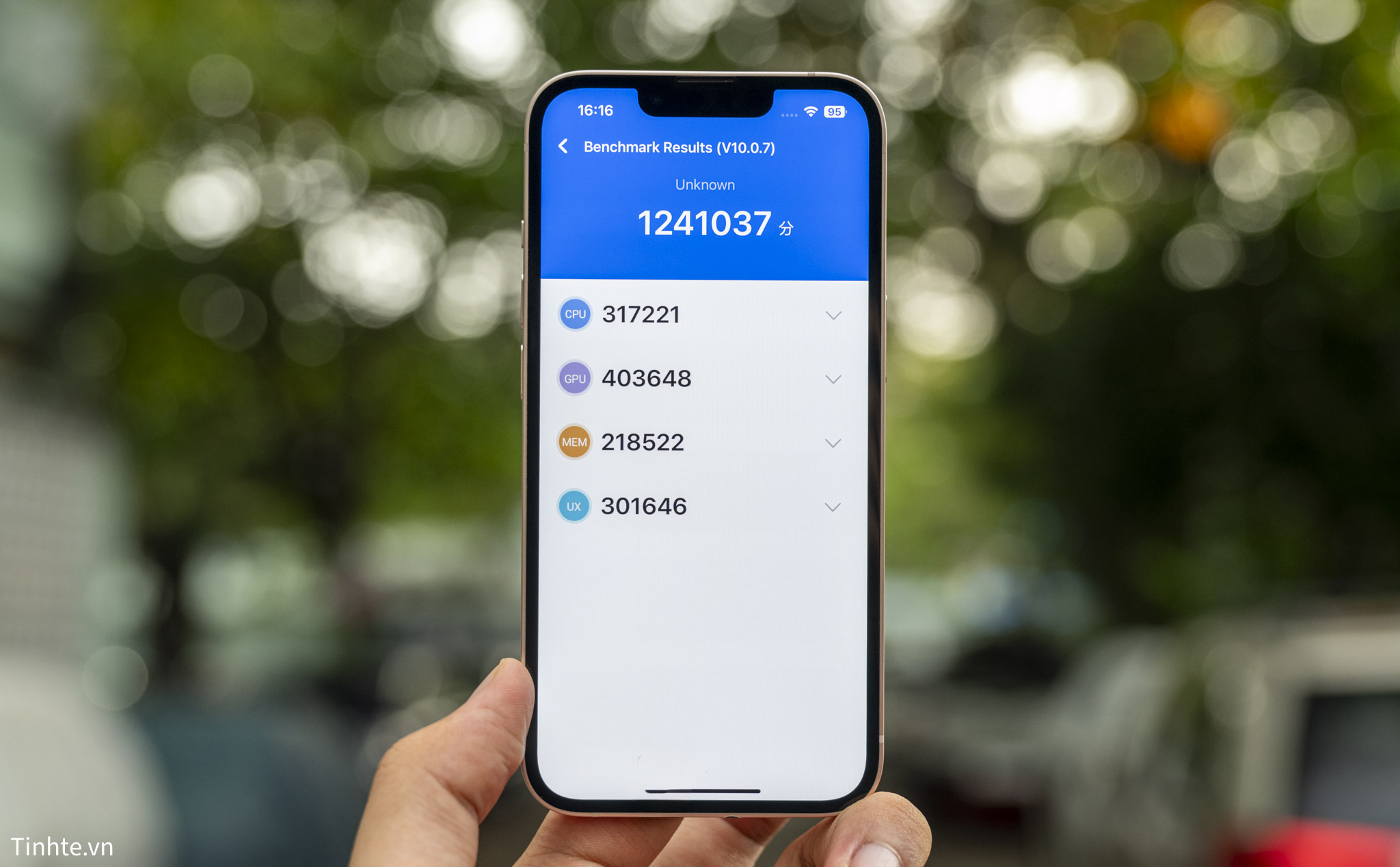 Đo Điểm Hiệu Năng: iPhone 13