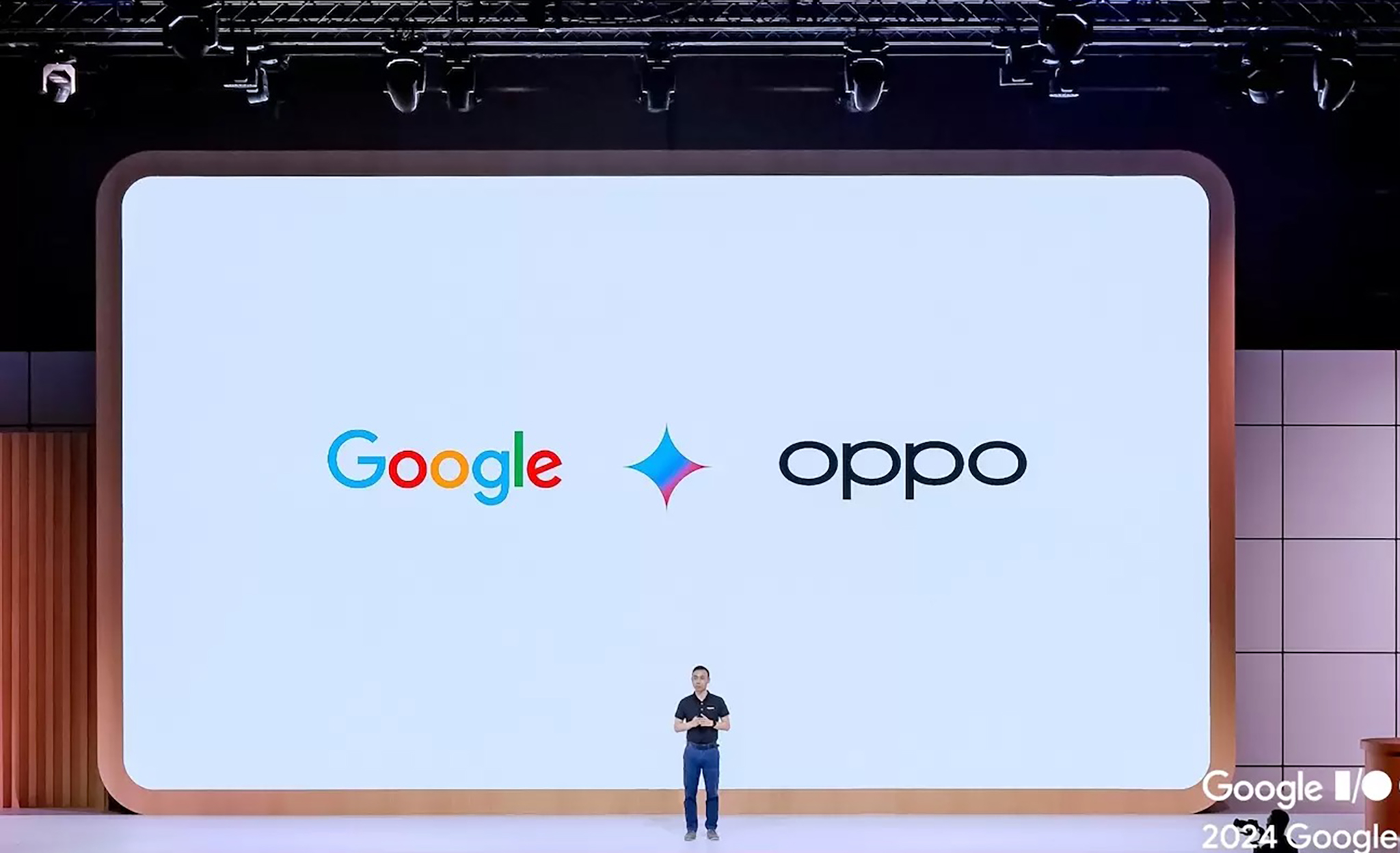 1. Google-IO-speech-1492.jpg.thu.jpg