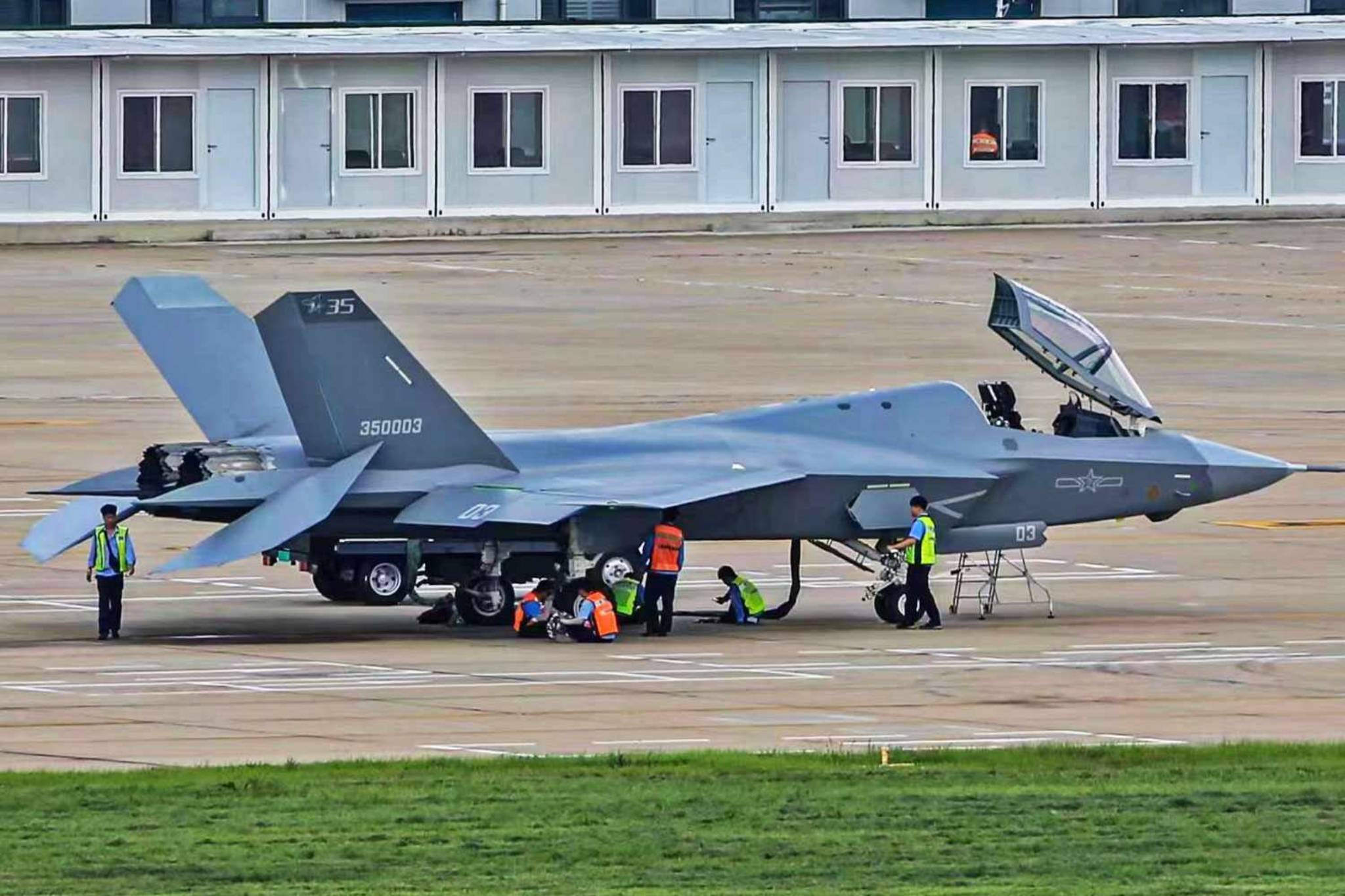 J-35.jpg