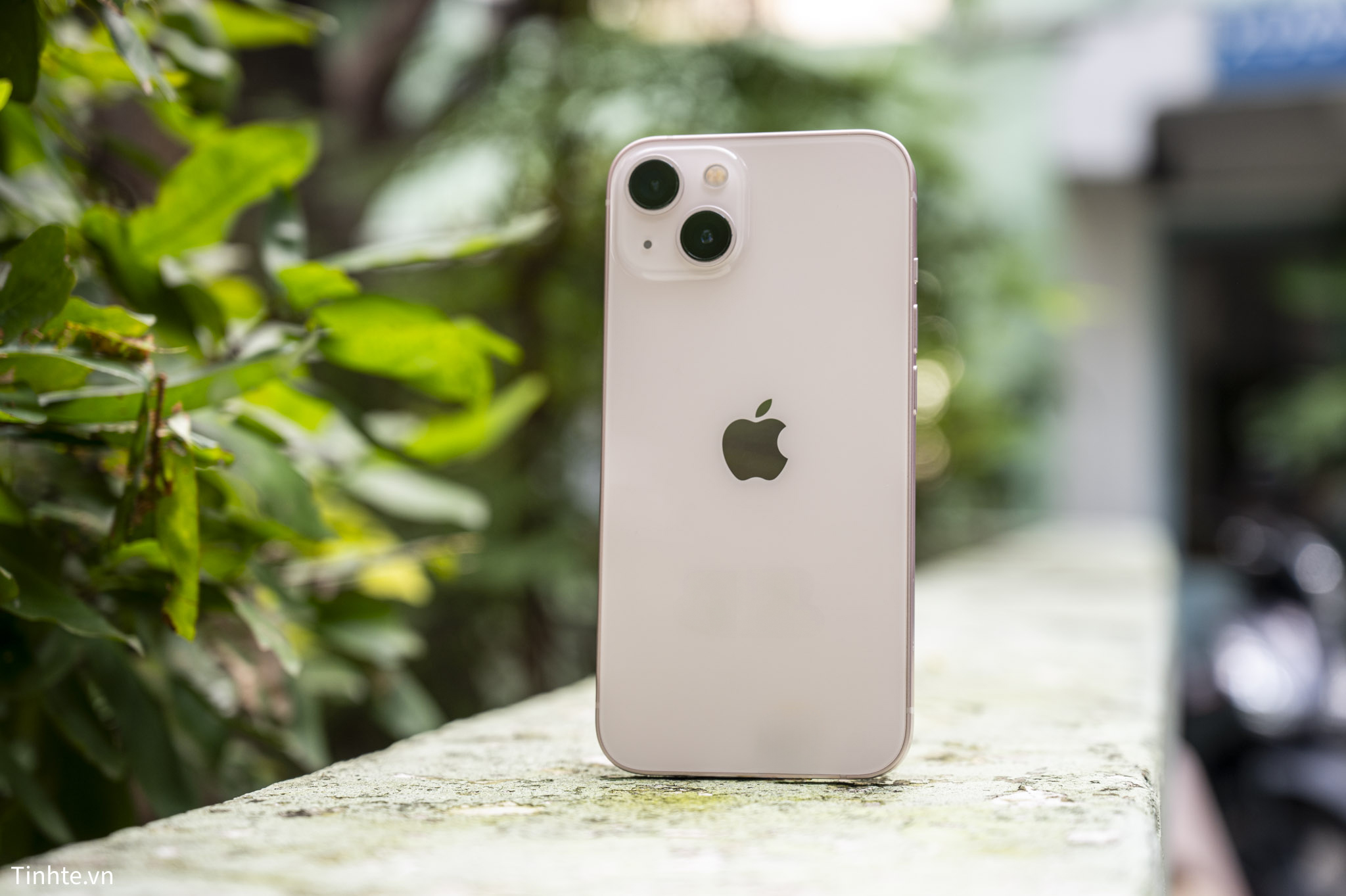 Apple iPhone 13-15.jpg