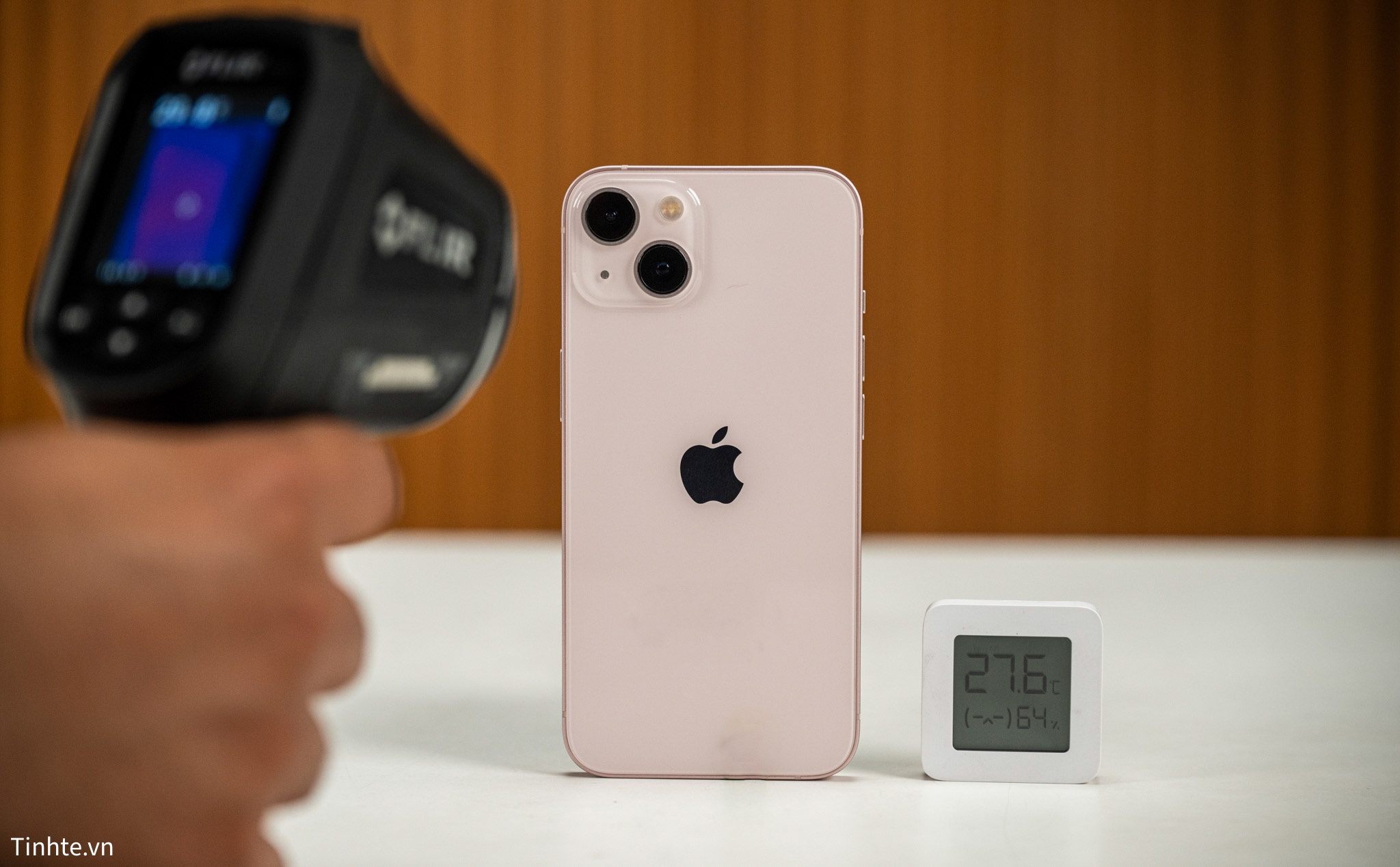 Đo Nhiệt: iPhone 13
