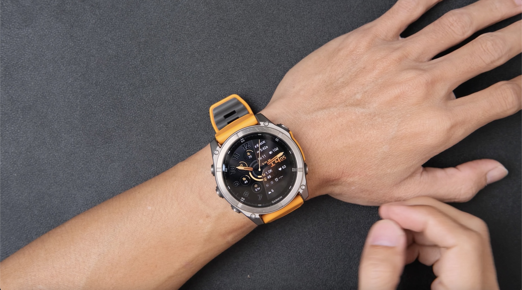 fenix 8.jpg